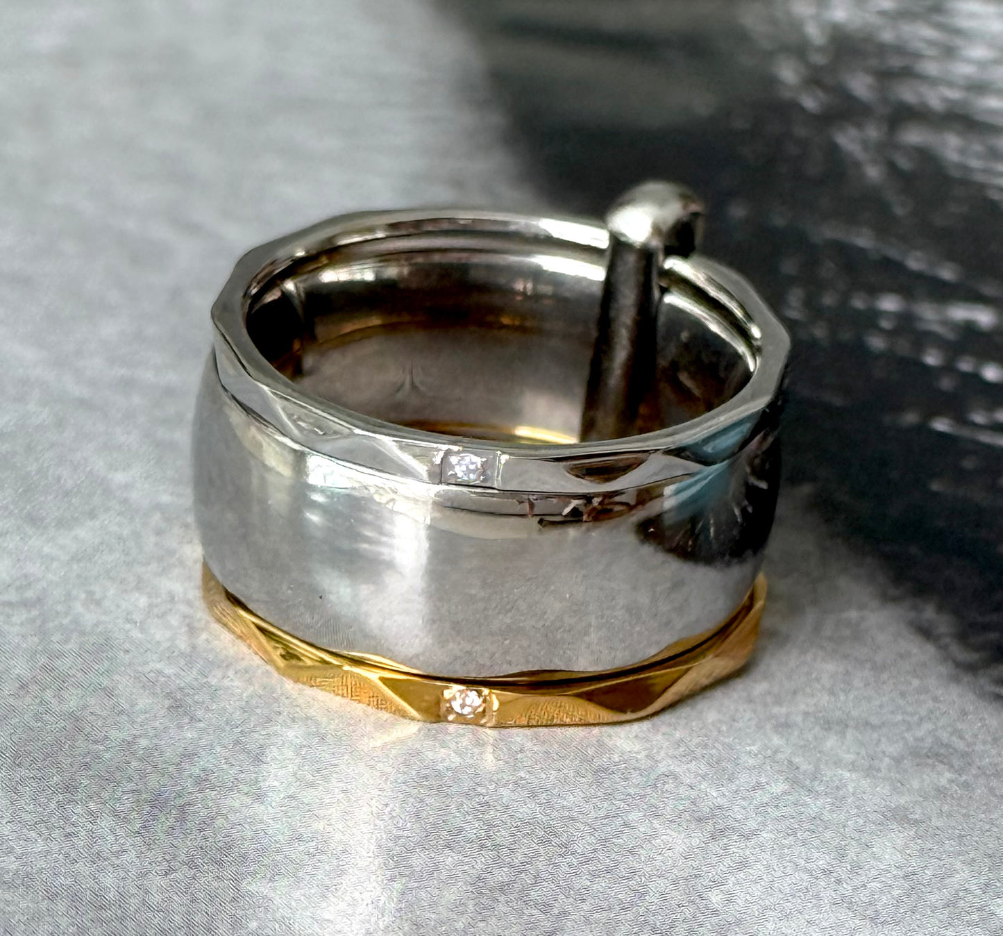 SHIMMER MINIMAL RING (Size 8)