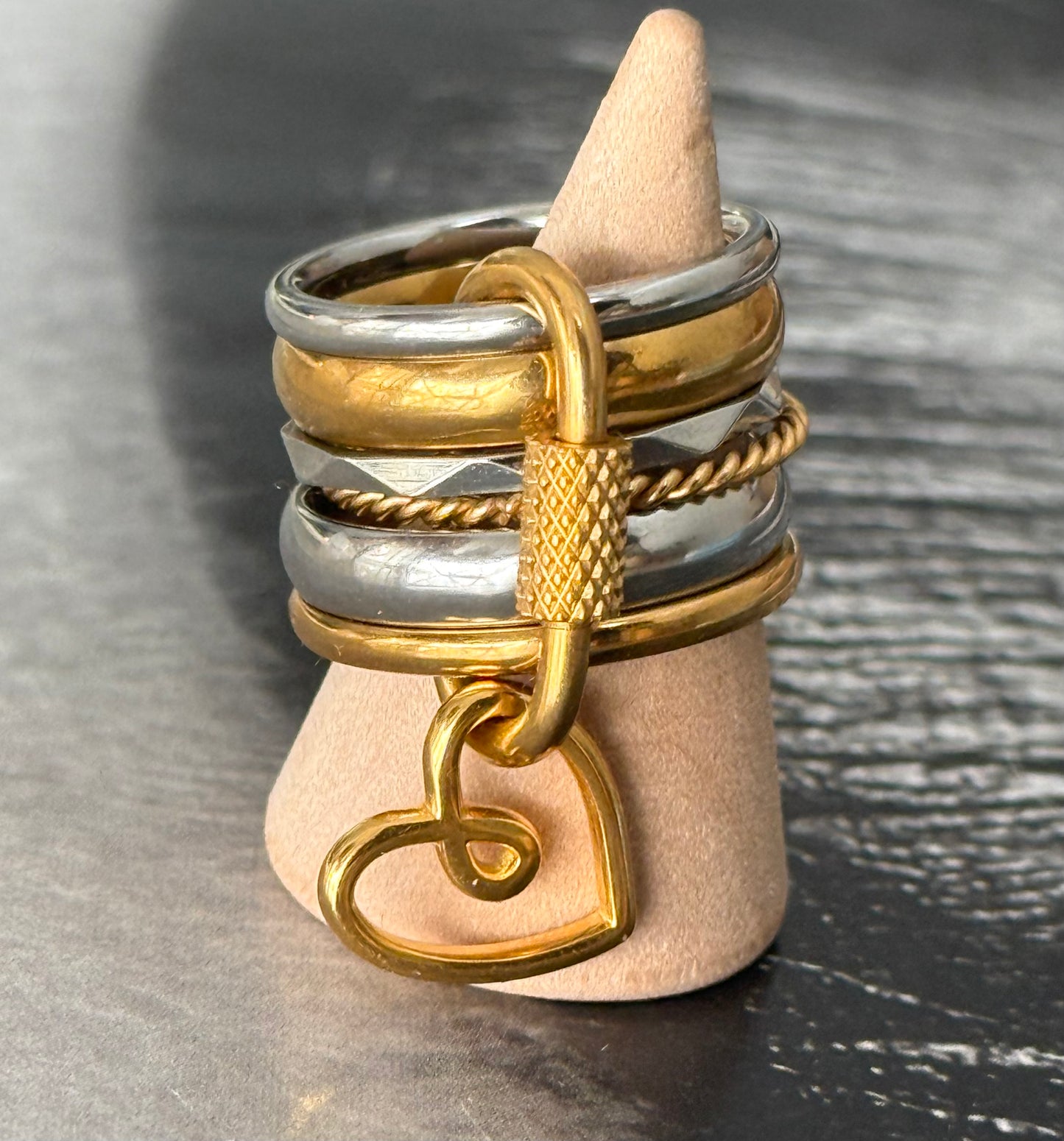 LAYERED HEART RING (SIZE 7)