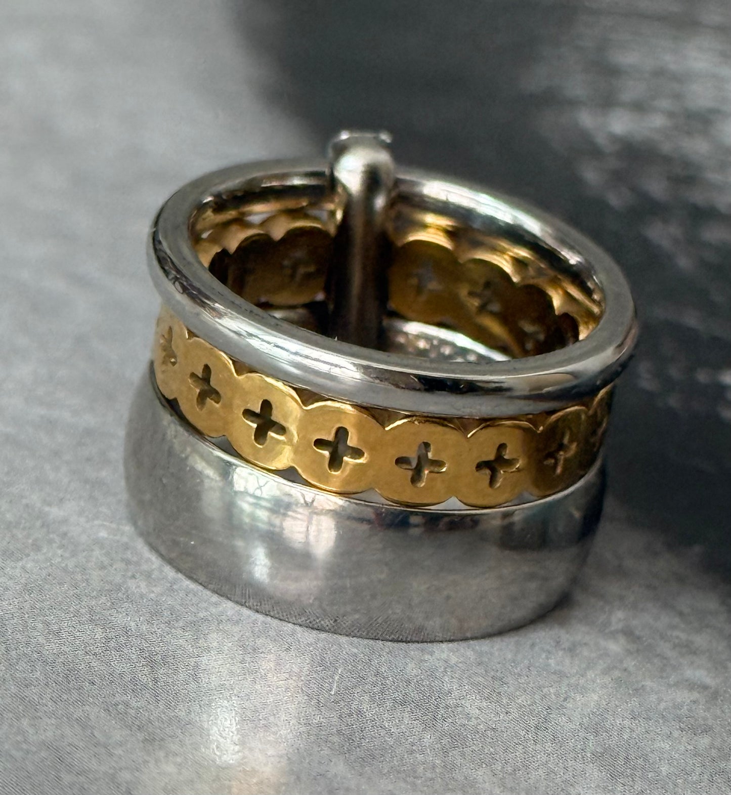 CHEVALIER CROSS MINIMAL RING (Size 6)