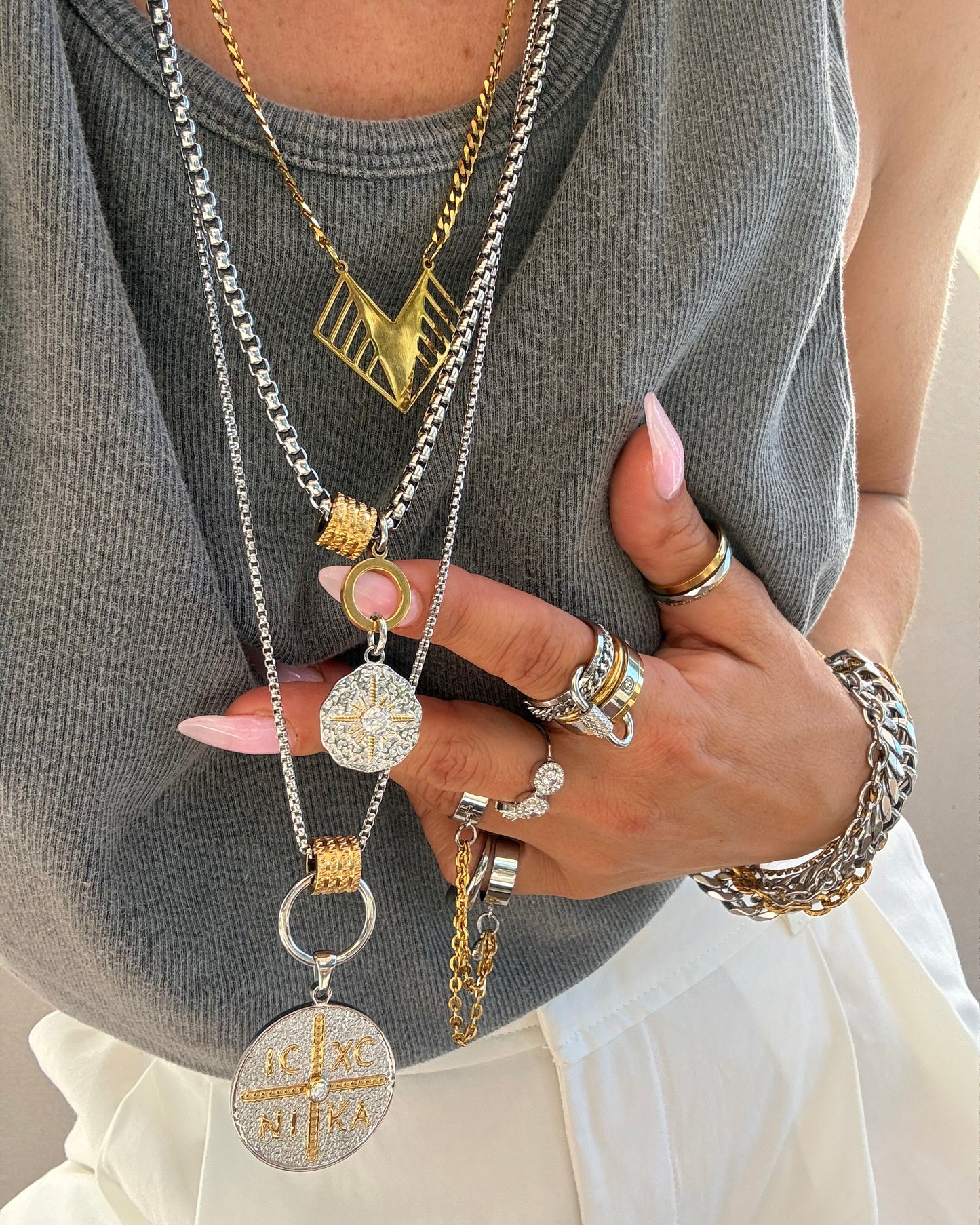 VECTOR NECKLACE