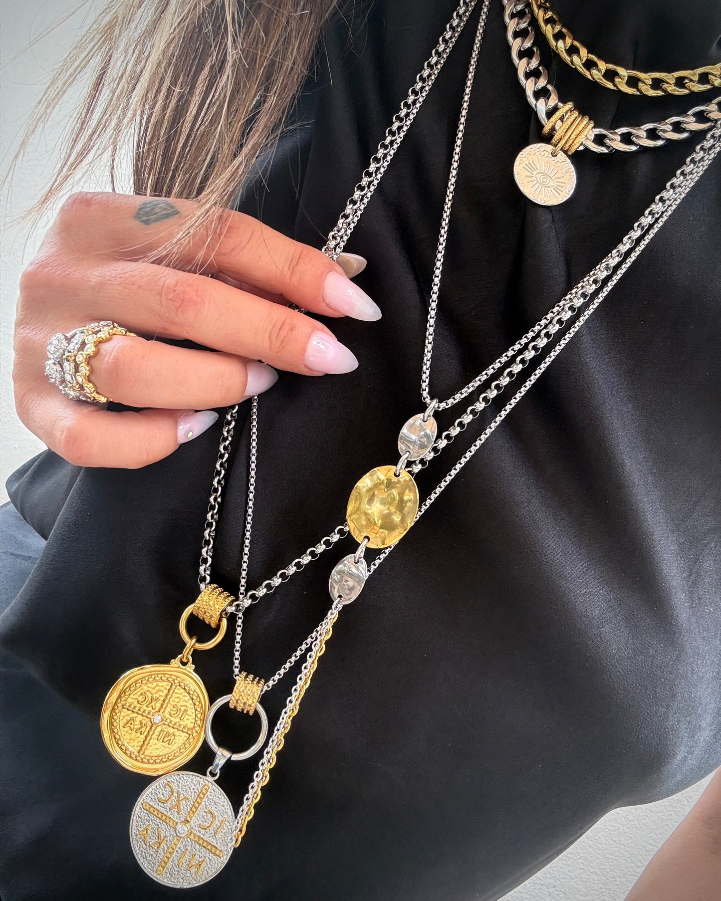 DUAL VISION NECKLACE