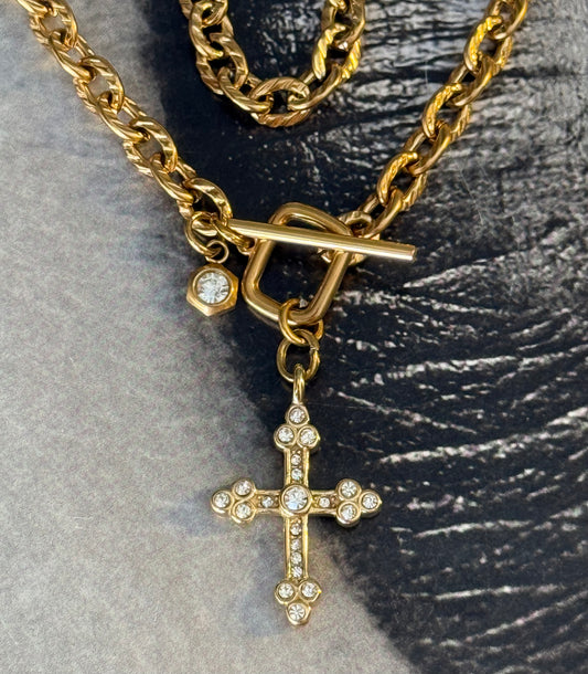 CROSSLINK NECKLACE