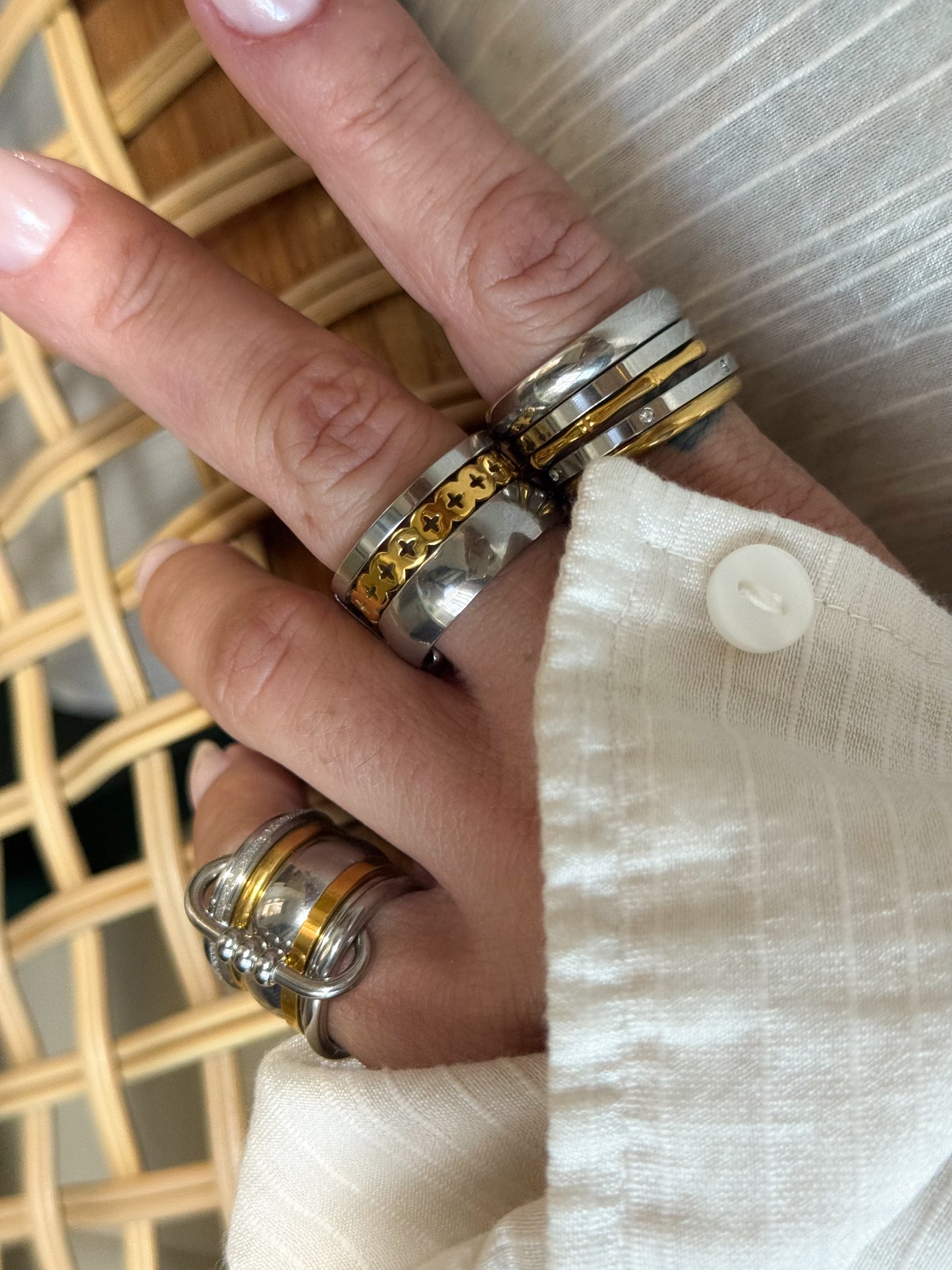 GOLD MIX RING (Size 9)