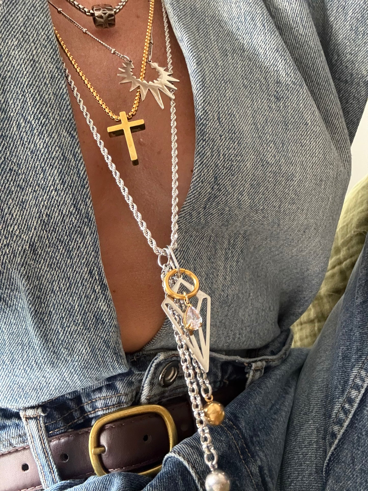 DIAMOMD FLOW NECKLACE