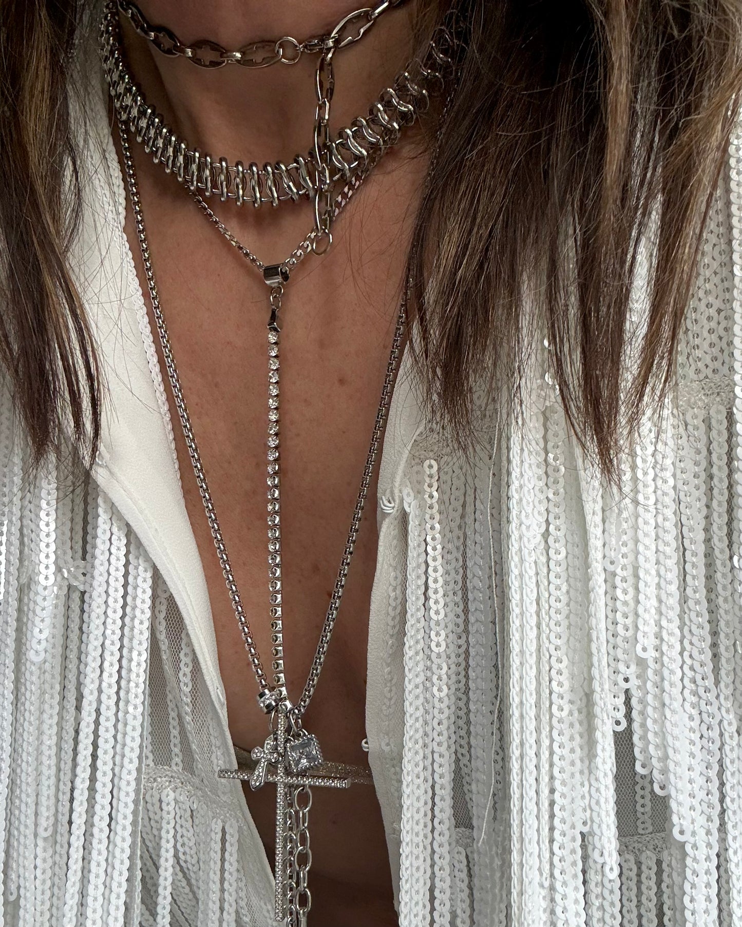 CRYSTAL DROP TIE NECKLACE
