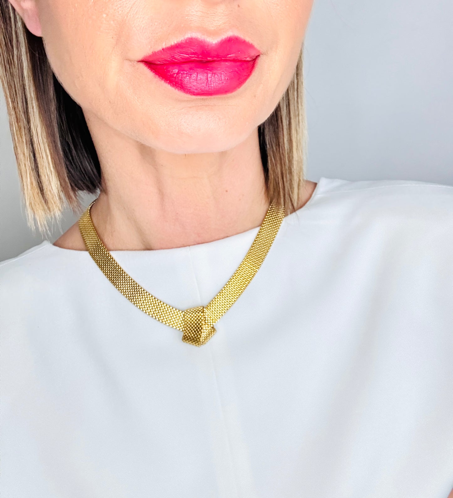 LIVIA CHOKER NECKLACE