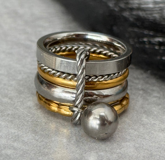 GRAVITY LAYERS RING (Size 7)