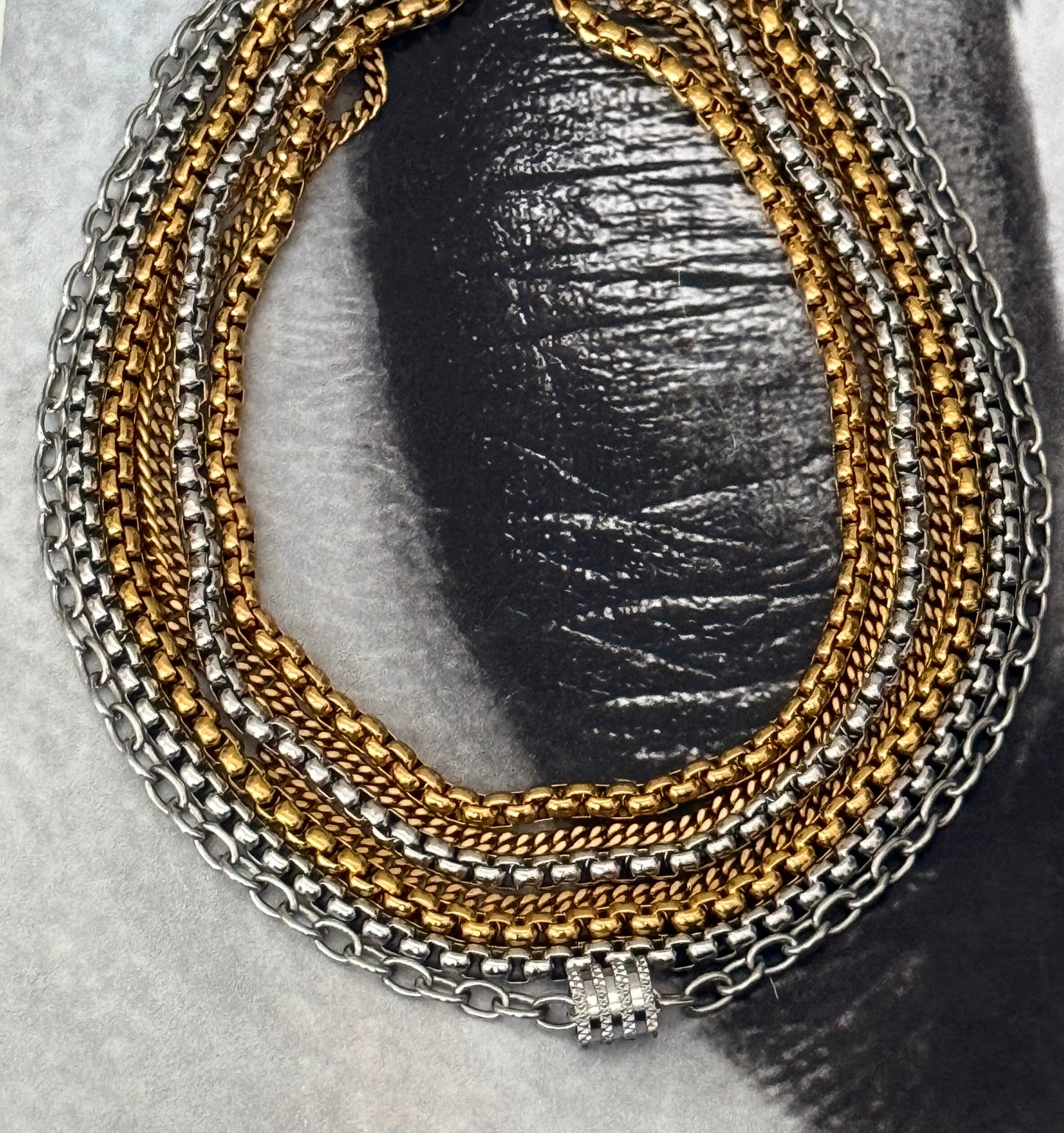 THE LAYER IMPACT CHOKER-BRACELET