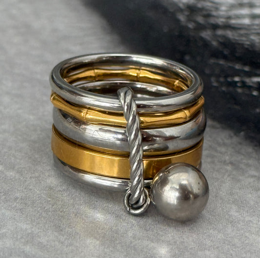 MOMENTUM RING (Size 8)