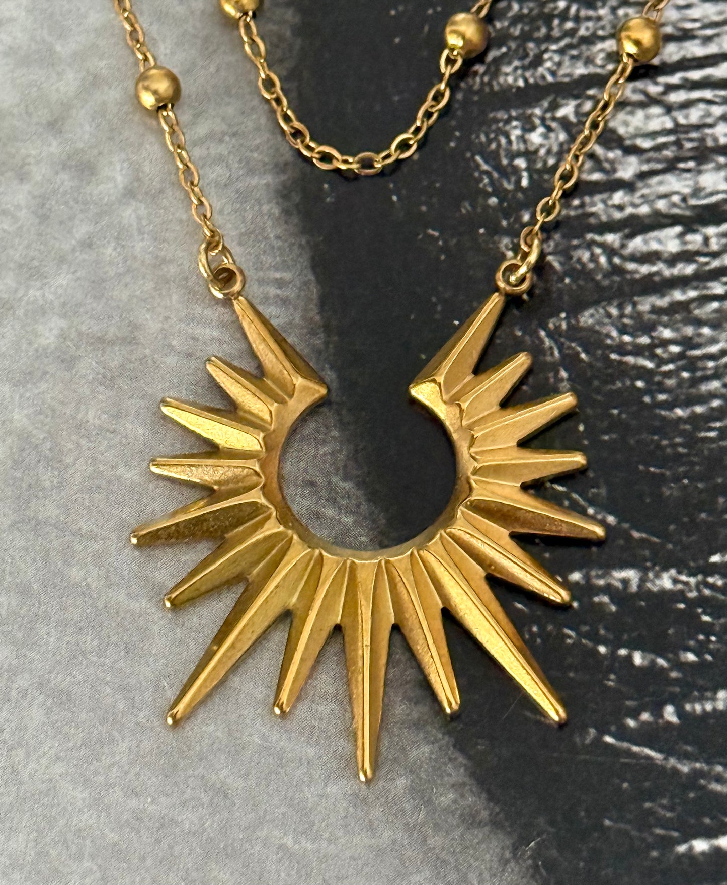 SOLAR AURA NECKLACE