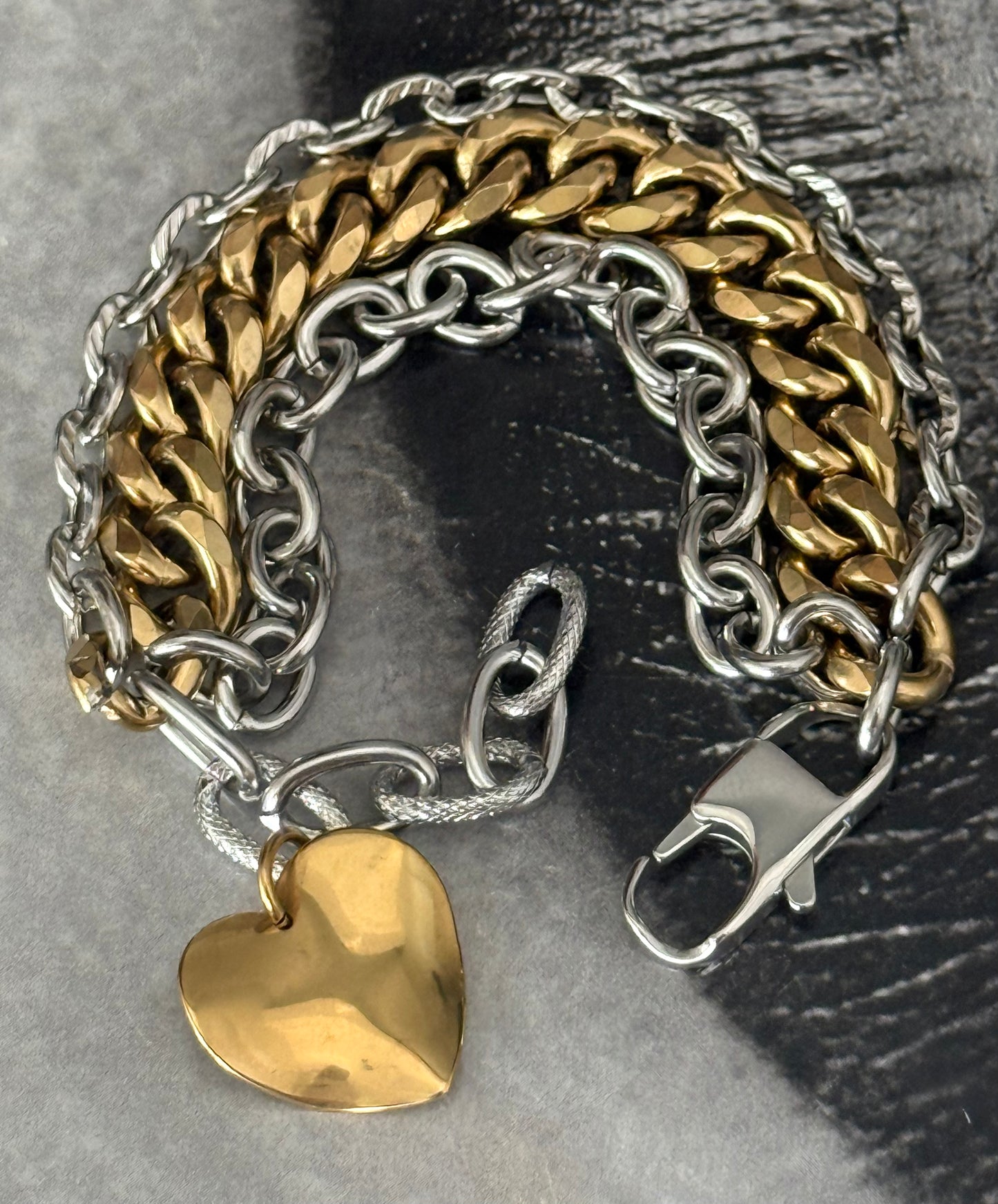 TRIPLE HEART CHAIN BRACELET