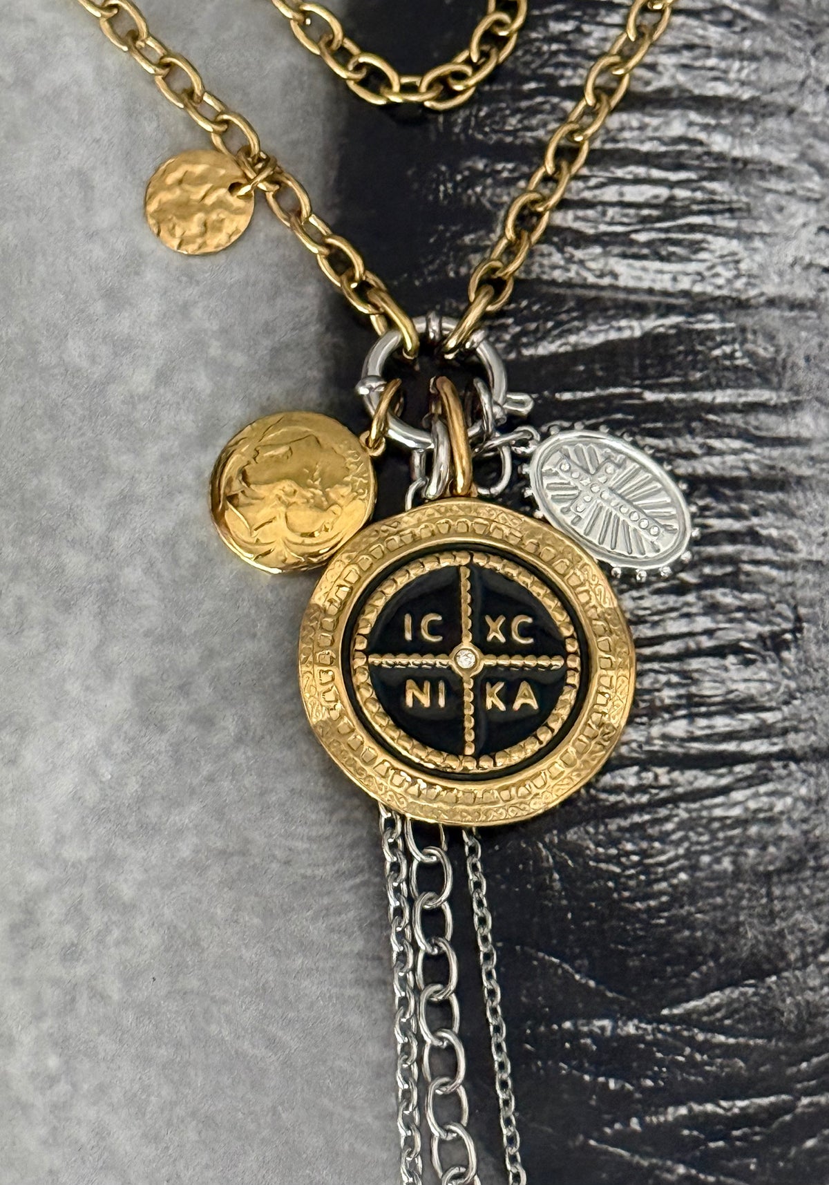 VERSA TIE NECKLACE