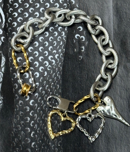 HEARTS CHAIN BRACELET