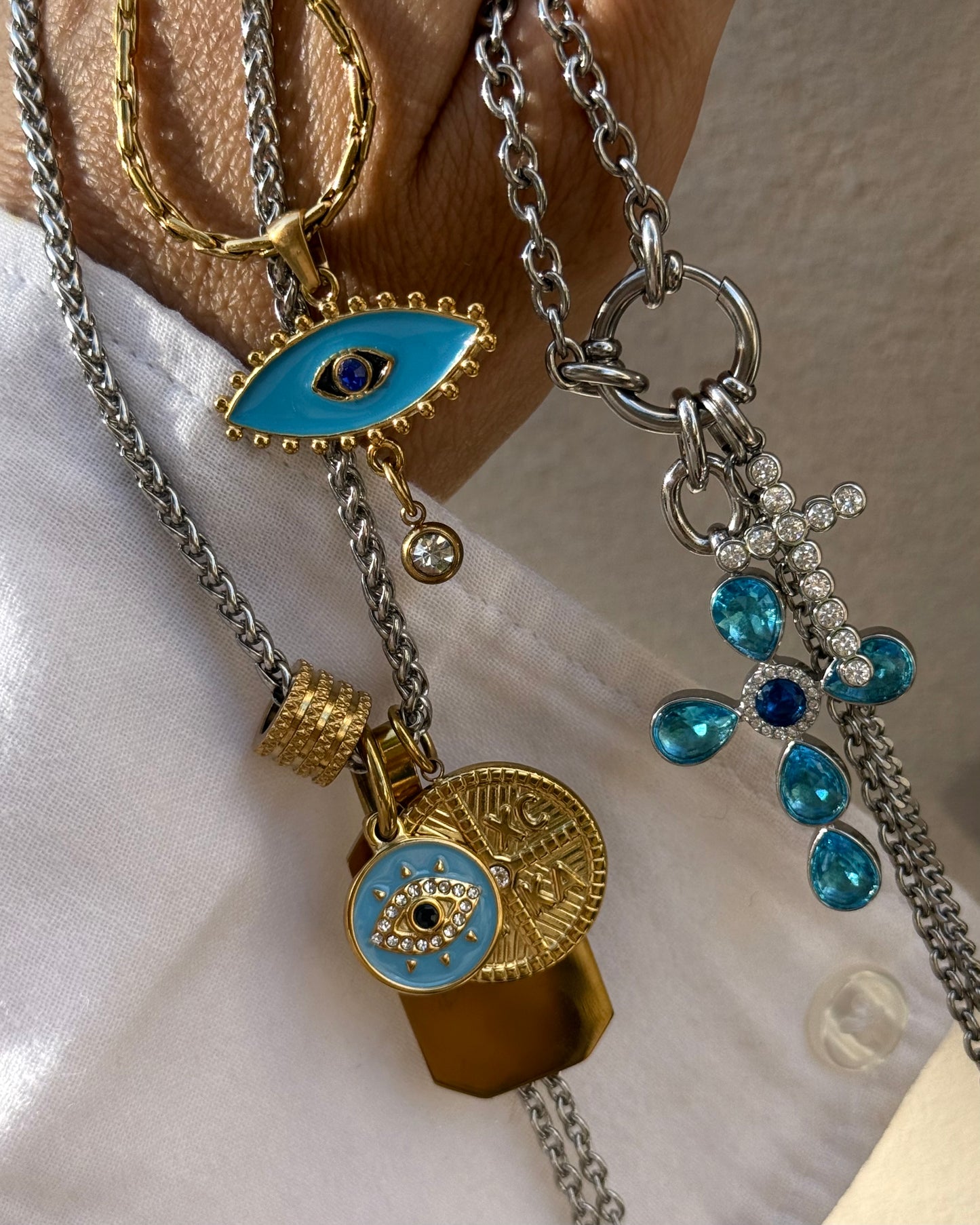 AZURE EYE NECKLACE
