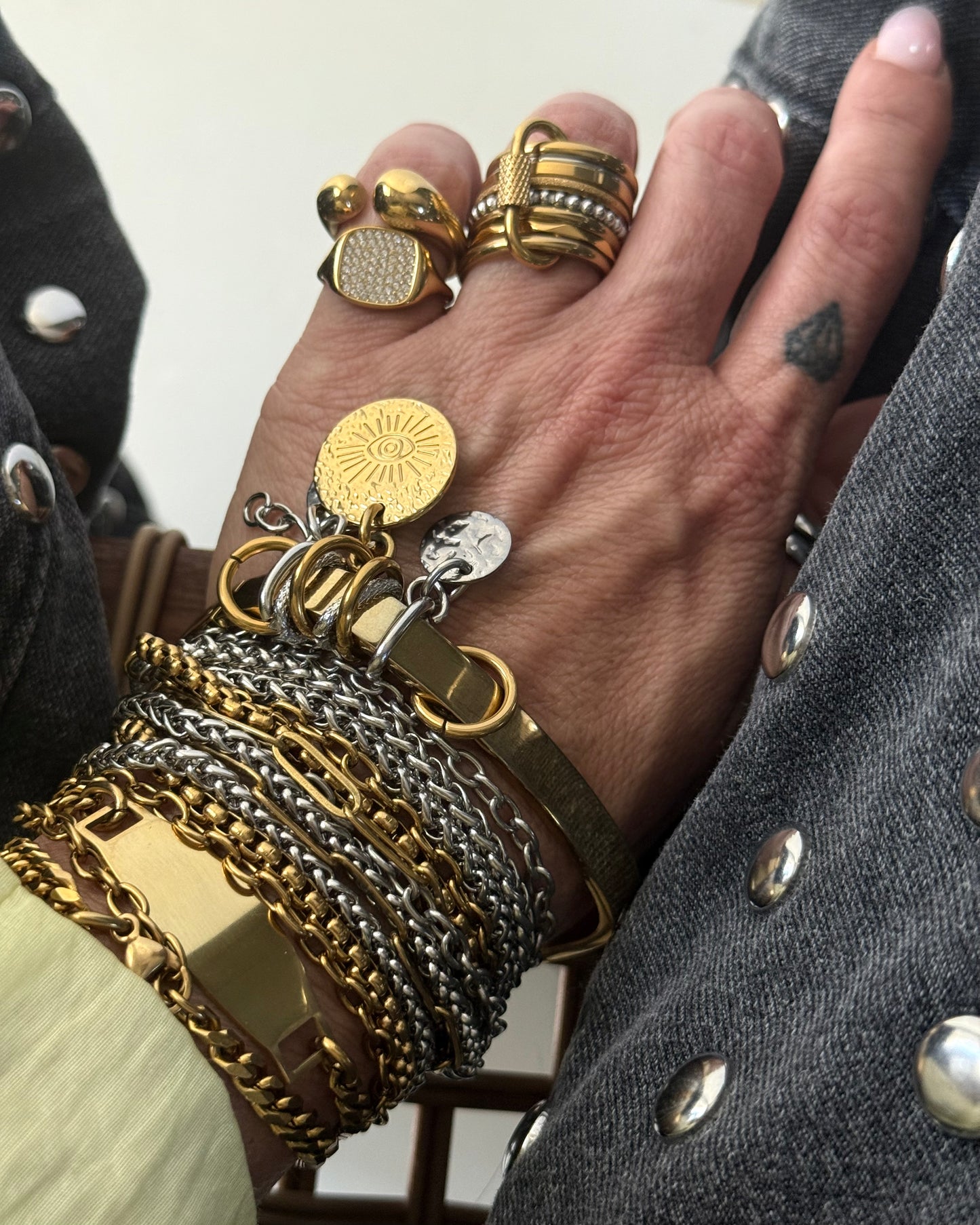 SIX CHAINS CHOKER - BRACELET