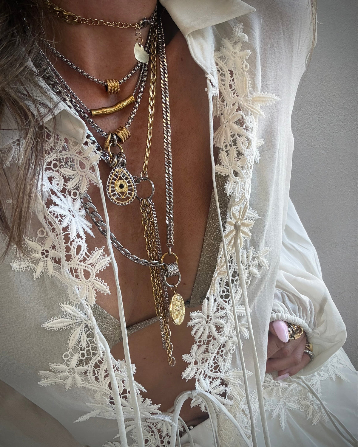THE ATTITUDE NECKLACE