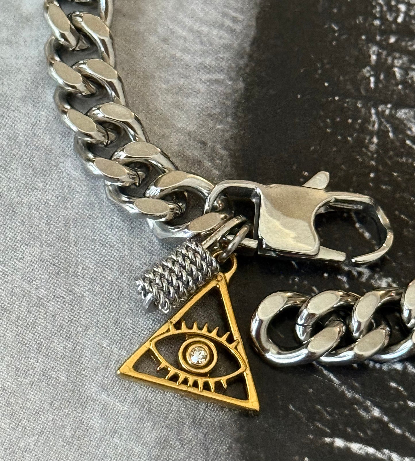 CHAIN EYE BRACELET