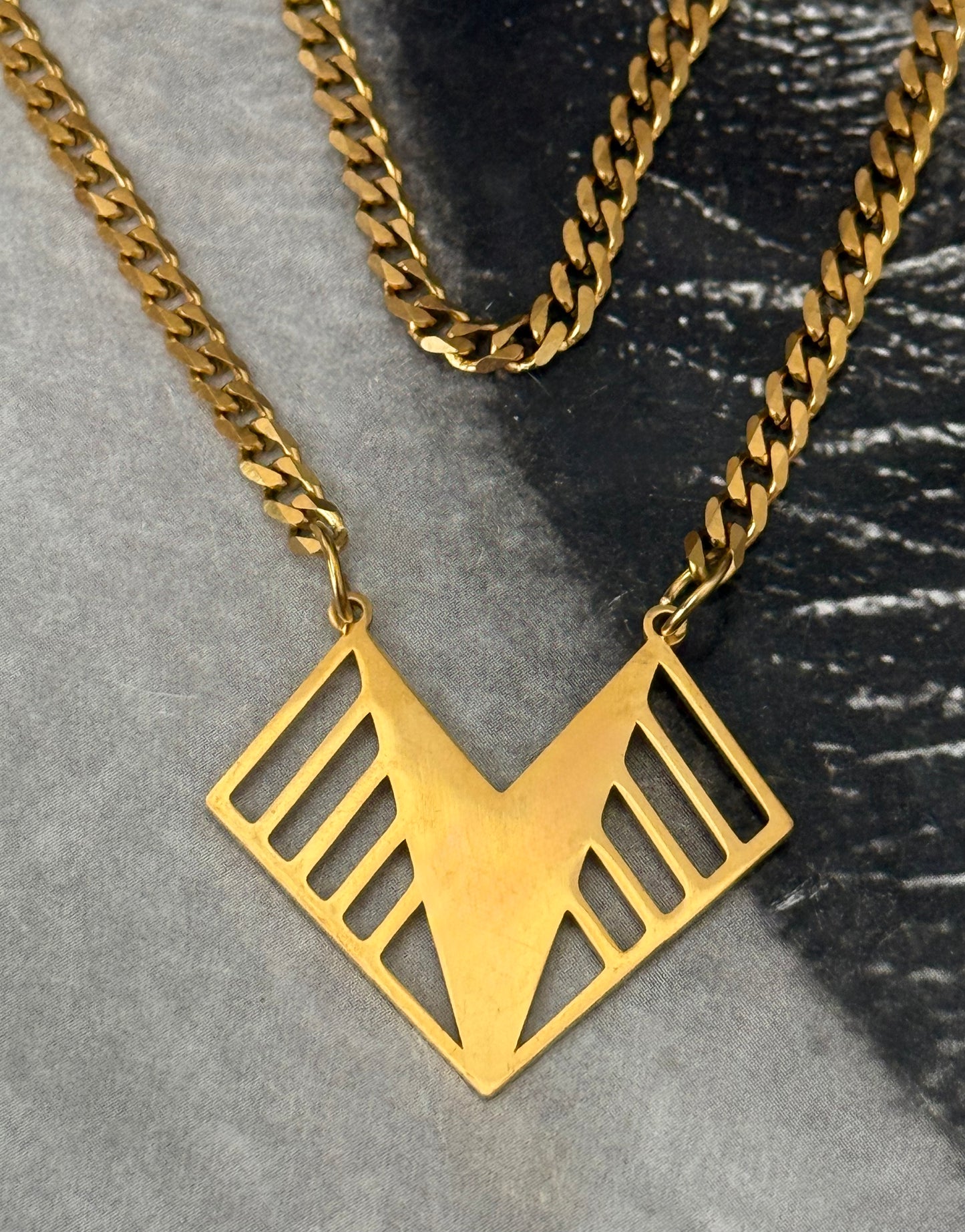 VECTOR NECKLACE