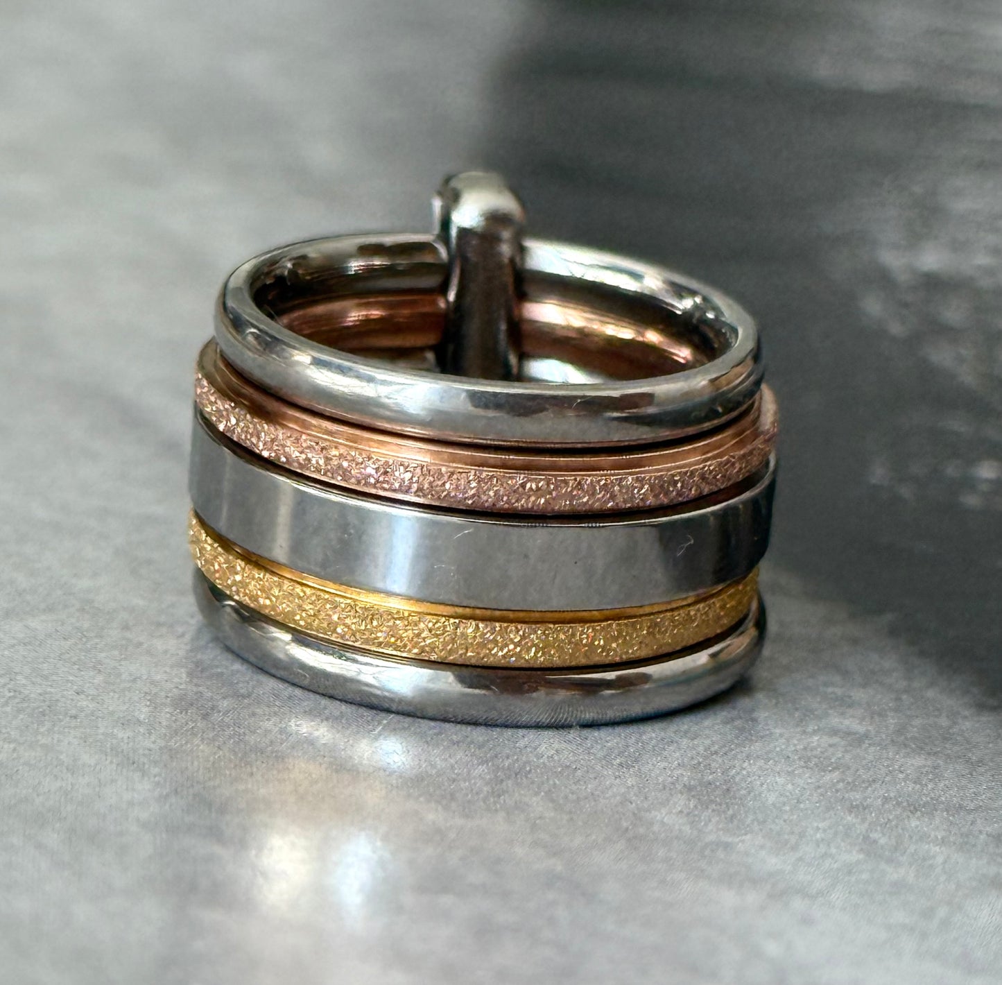 CHEVALIER TRIO GLOW RING (Size 5)