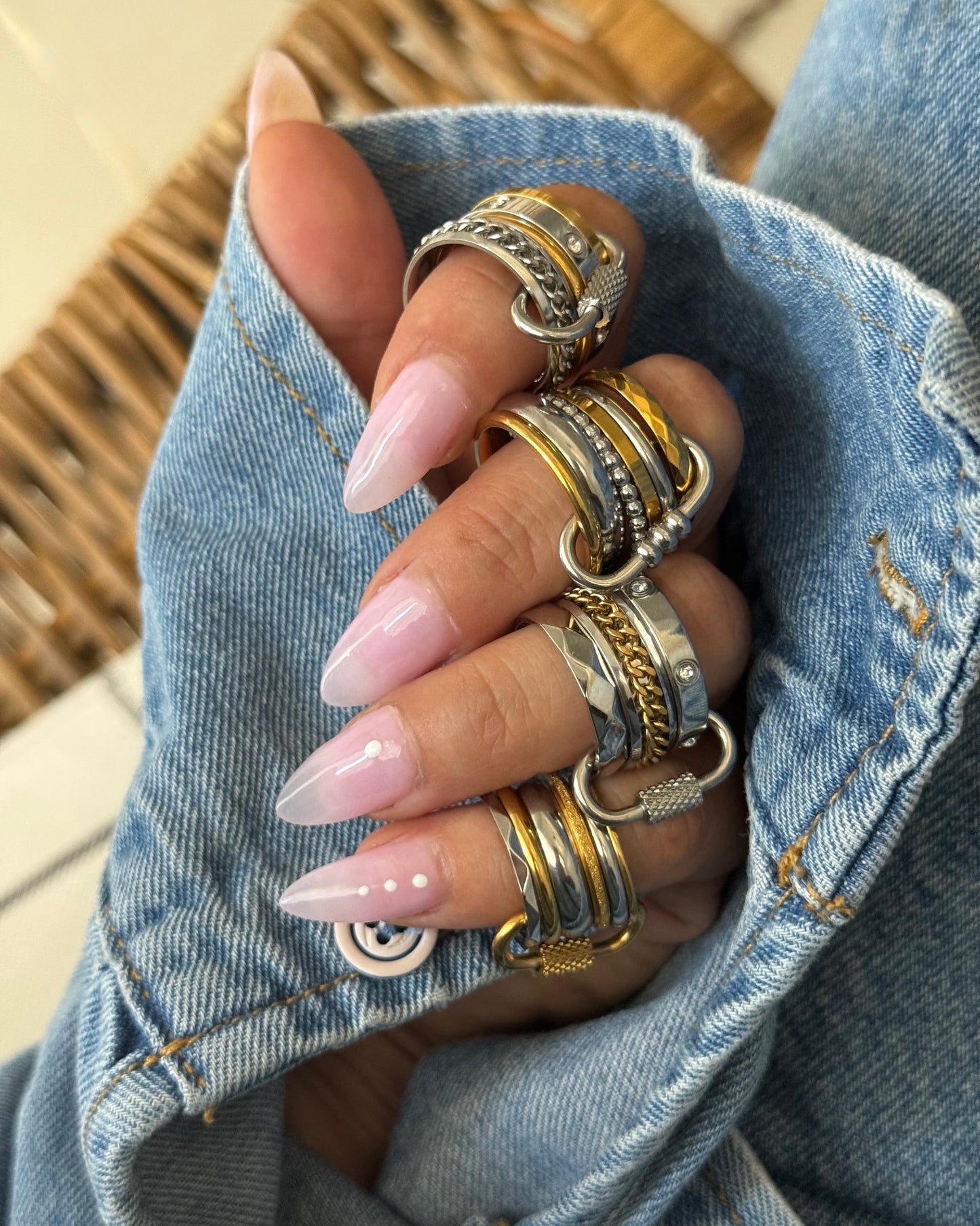 SILVER CHAIN RING (SIZE 8)