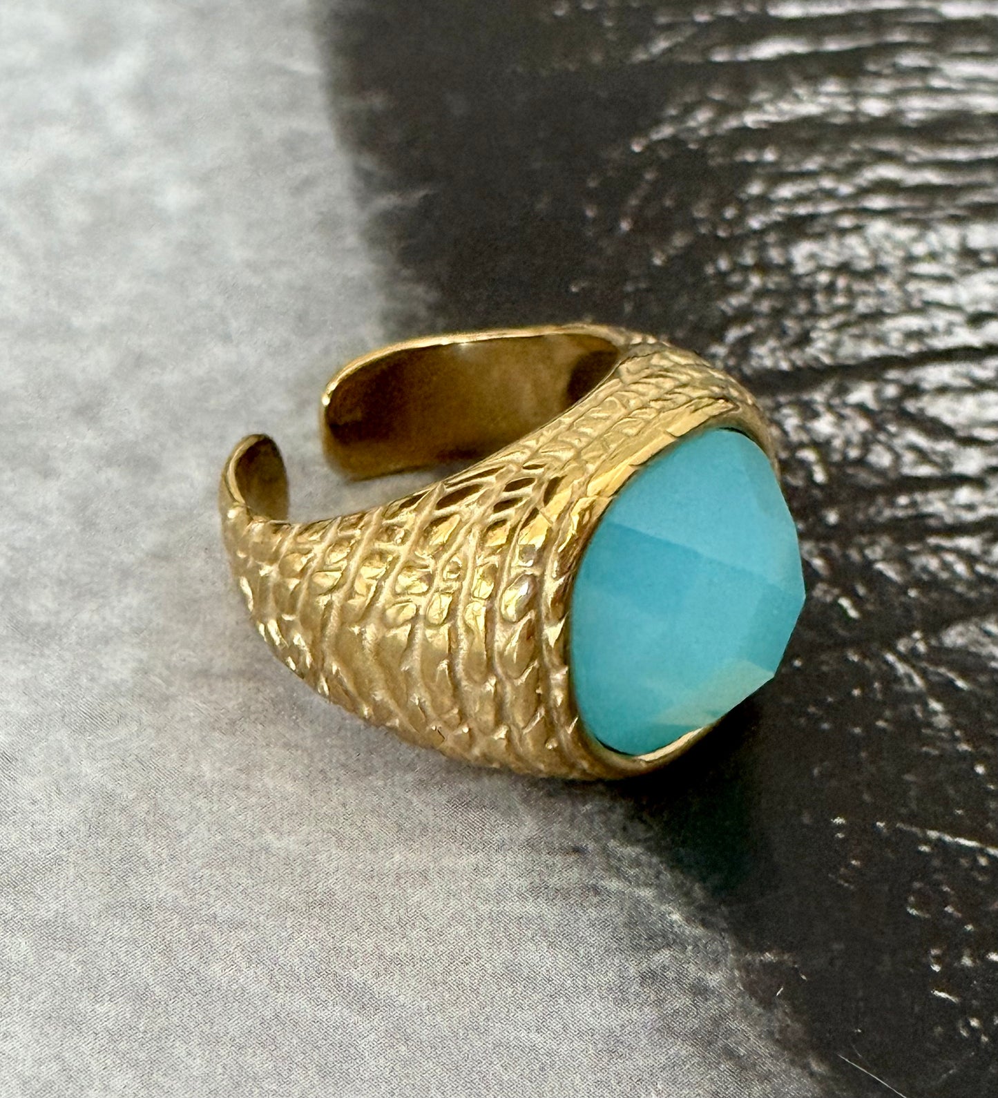 TURQUOISE RING