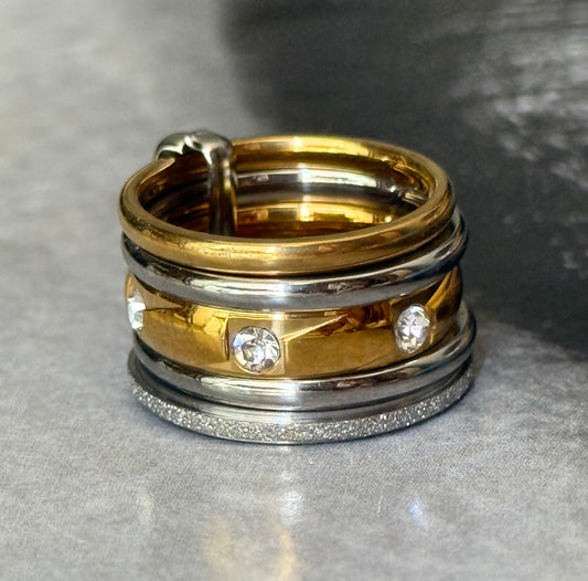 CHEVALIER GOLD SHINE RING (Size 6)