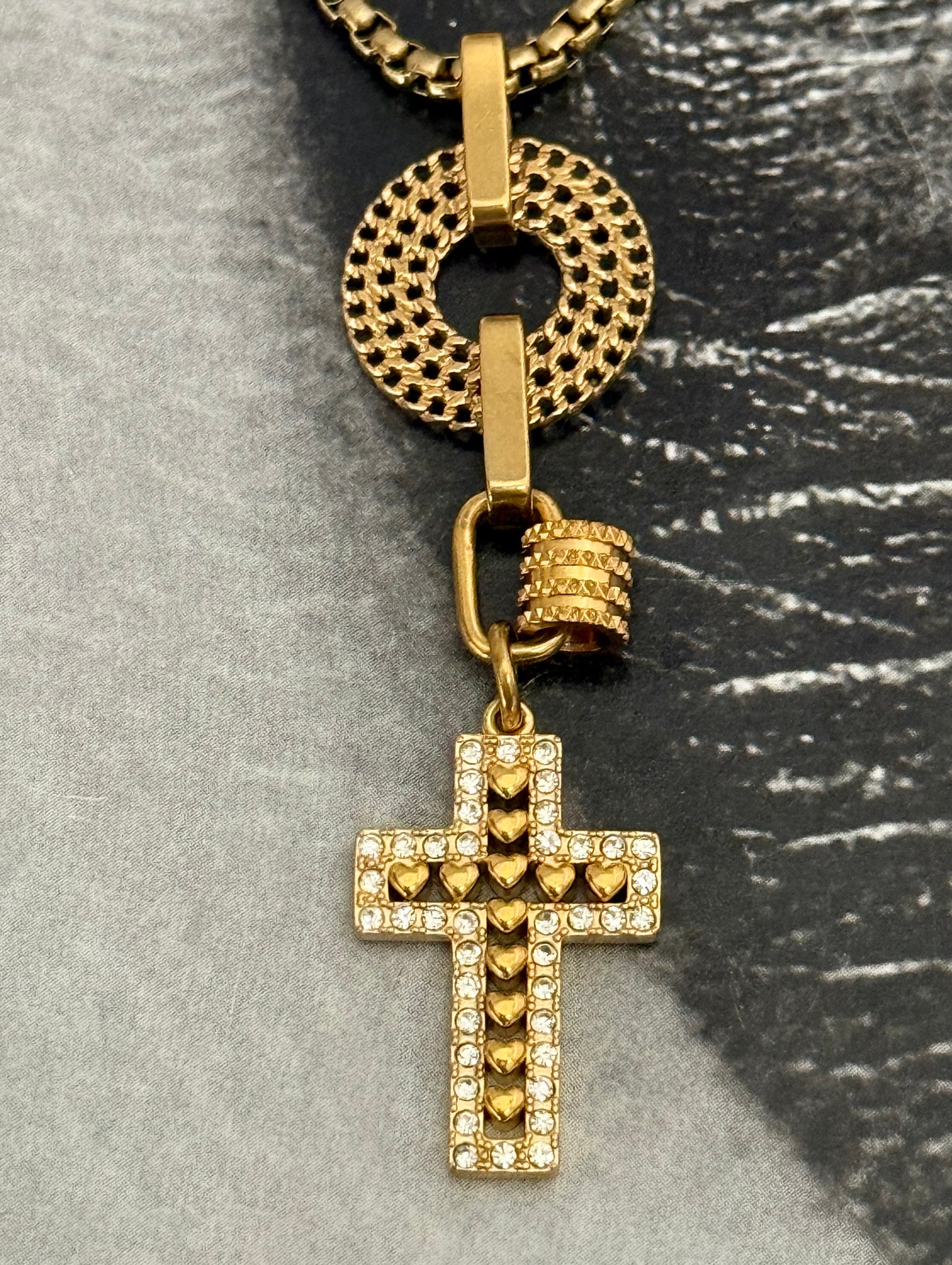 HEARTLINE CROSS NECKLACE