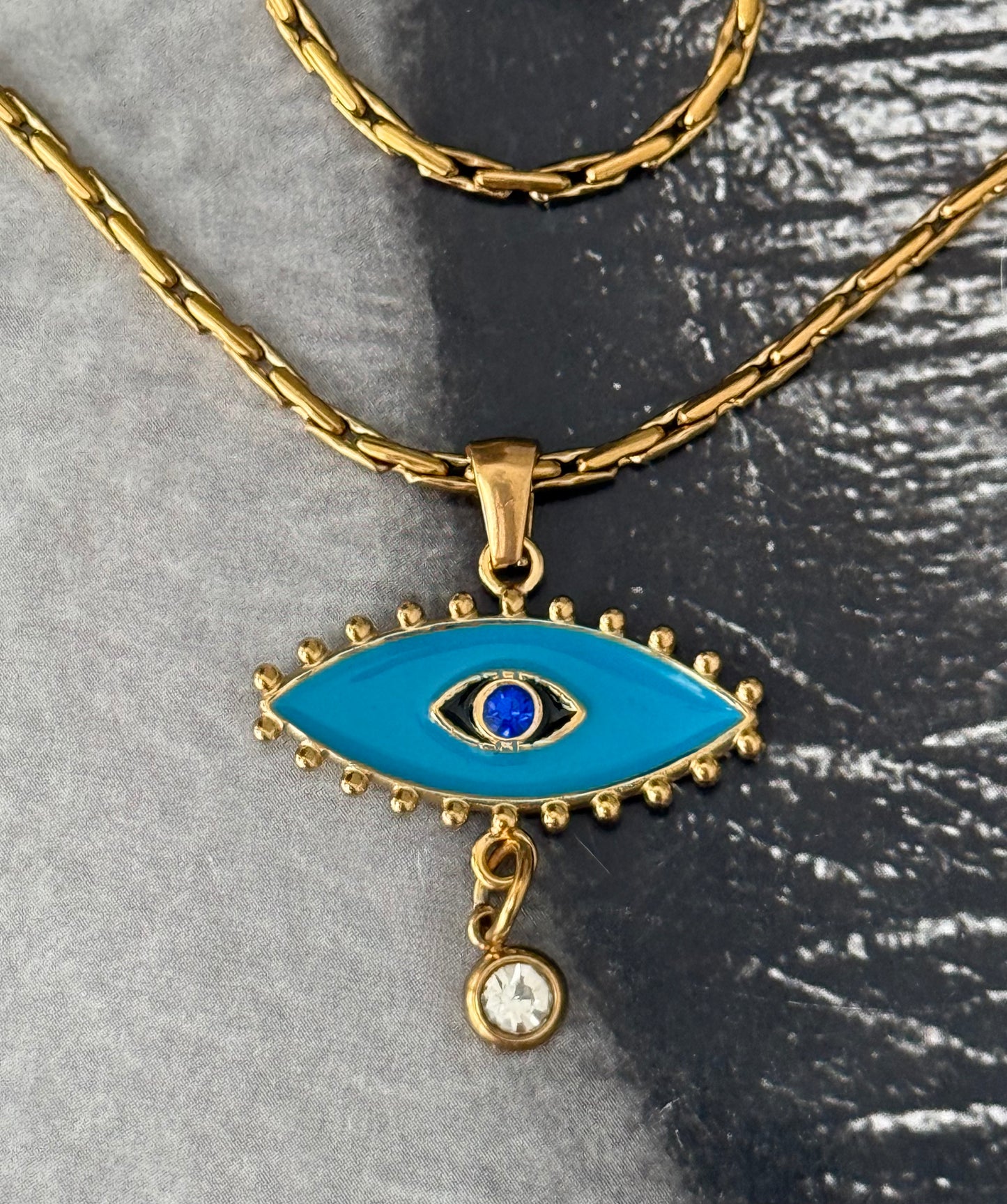 AZURE EYE NECKLACE