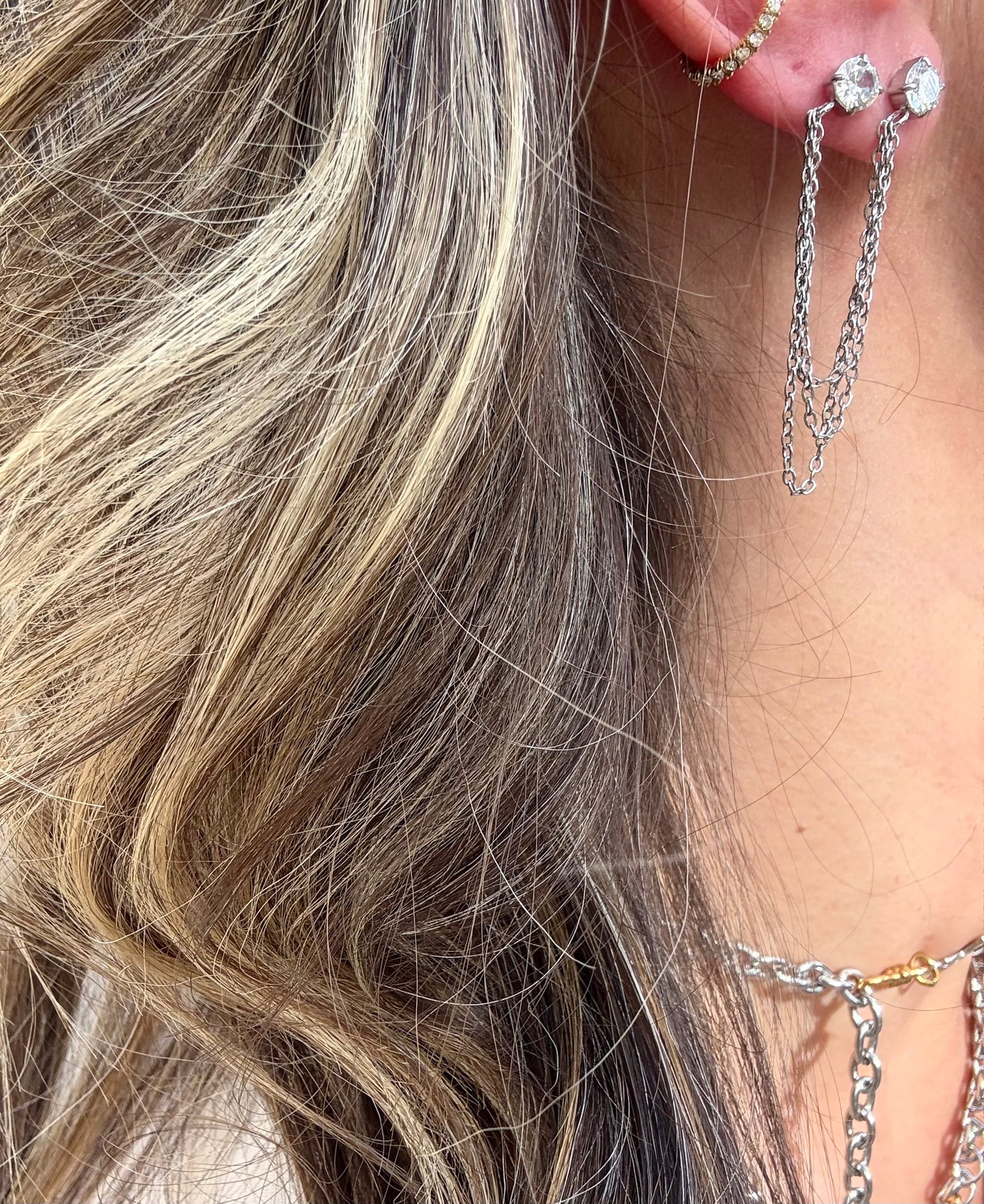 TRIPLE CHAIN SPARK - ONE PIECE EARRING