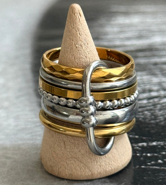 LOCKED IN RING (SIZE 10)