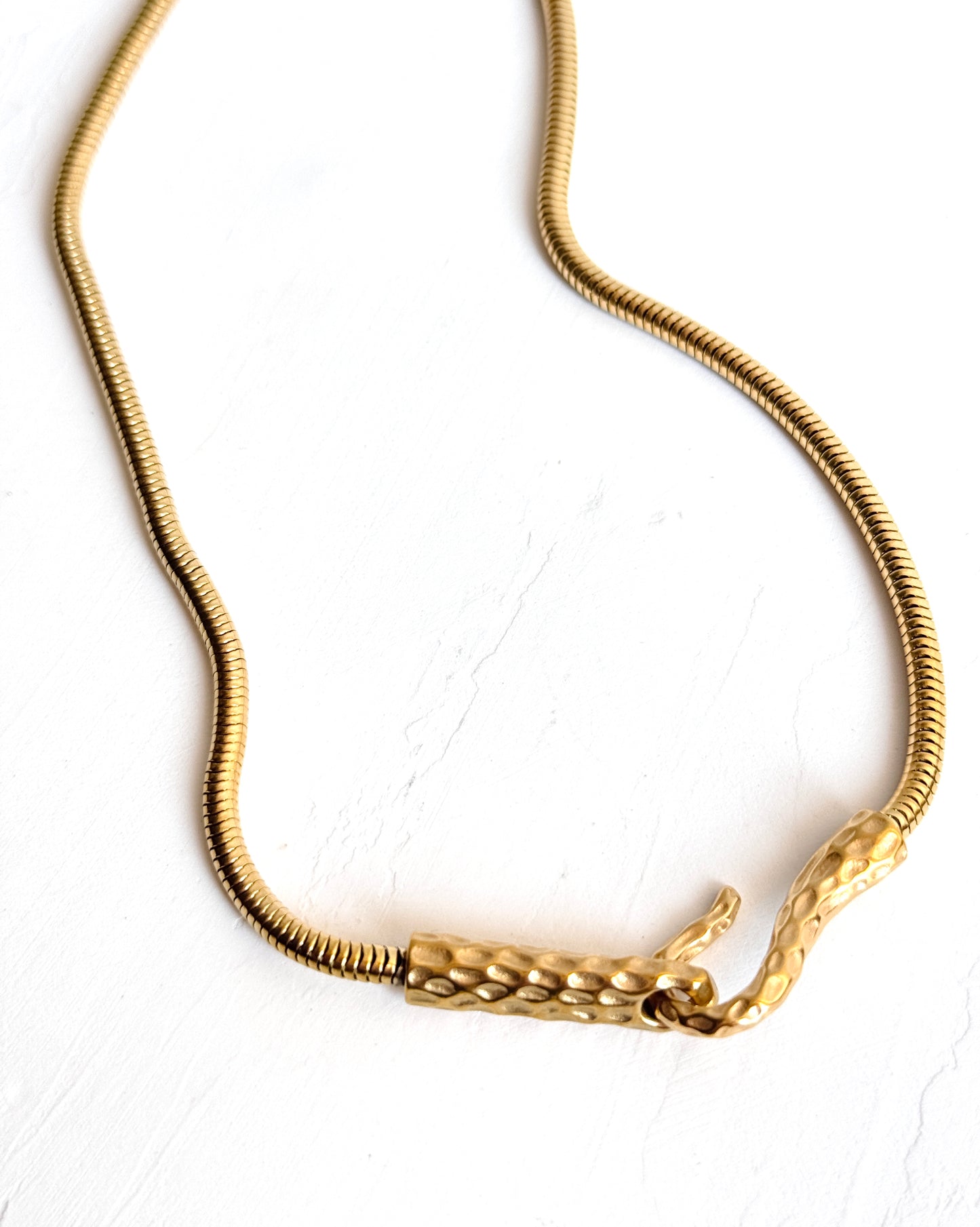 RINA NECKLACE