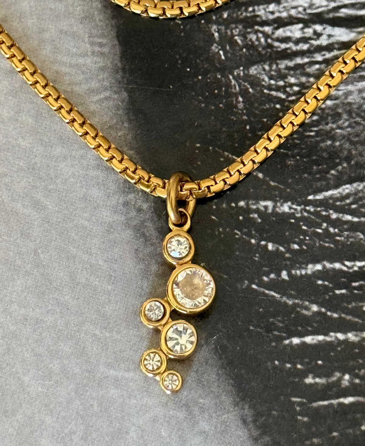CRYSTAL DROP NECKLACE