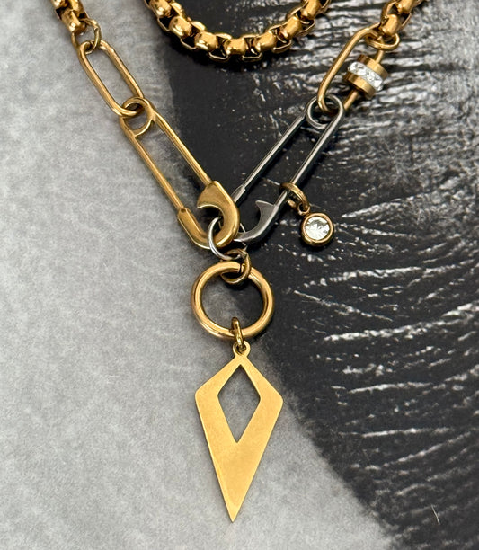 PIN TO PIN COX CHAIN NECKLACE