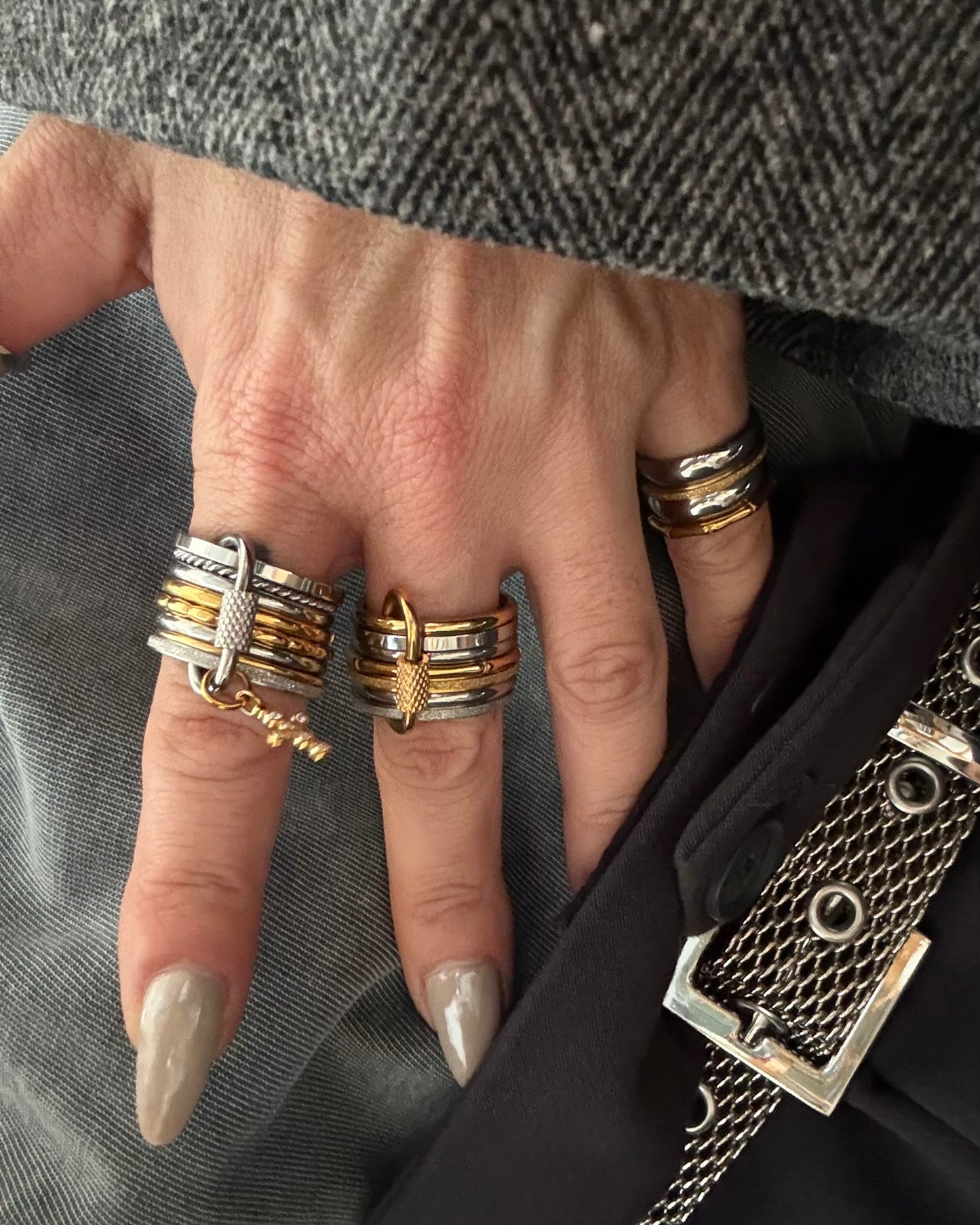 CROSSPLAY RING (SIZE 8)