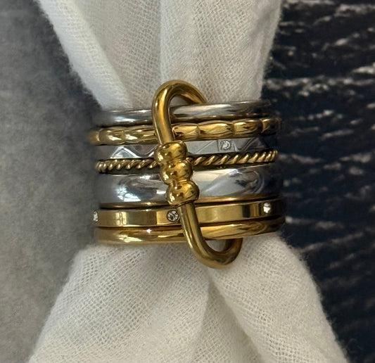 CONNECTED 7 RING (SIZE 8)