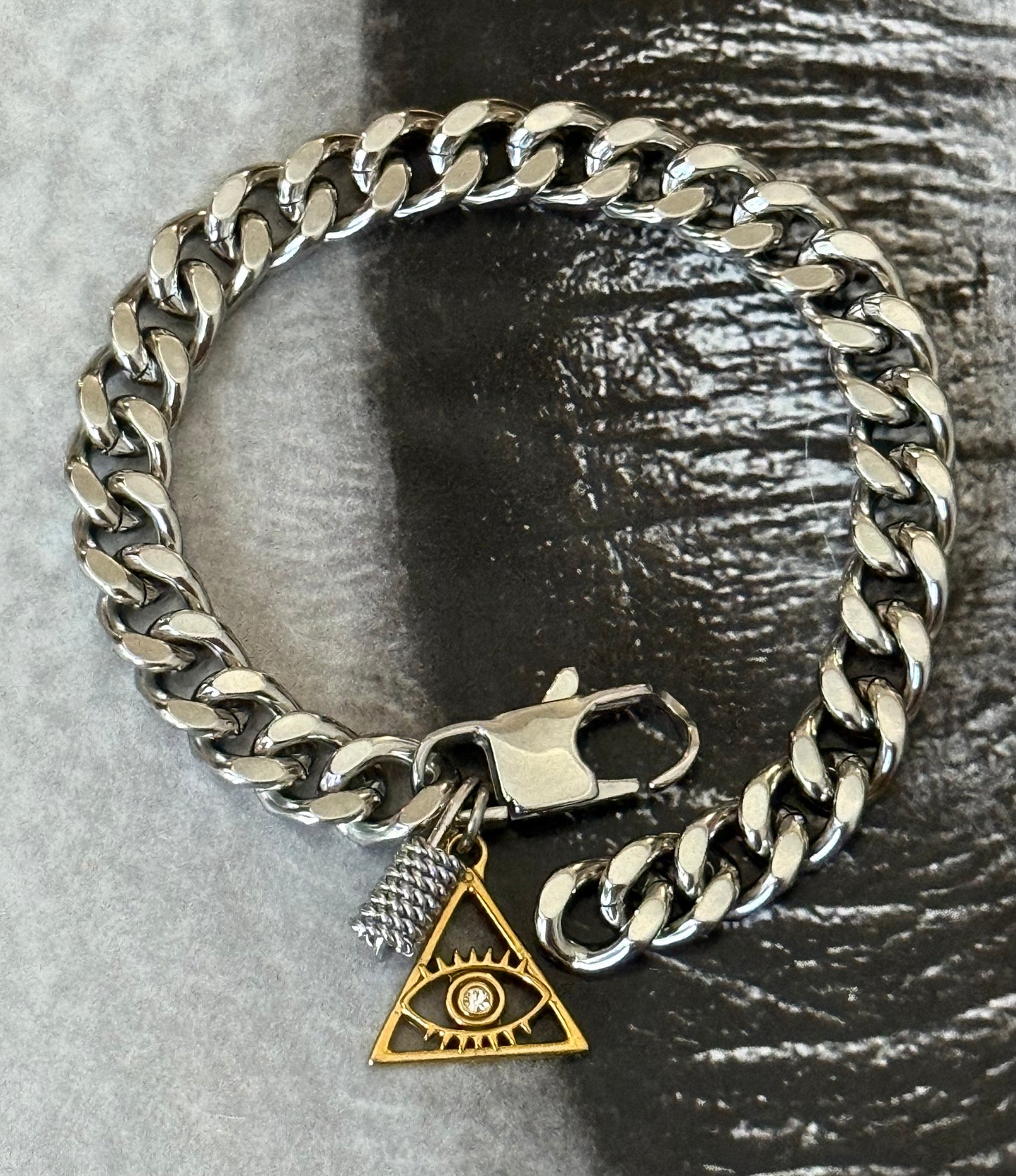 CHAIN EYE BRACELET