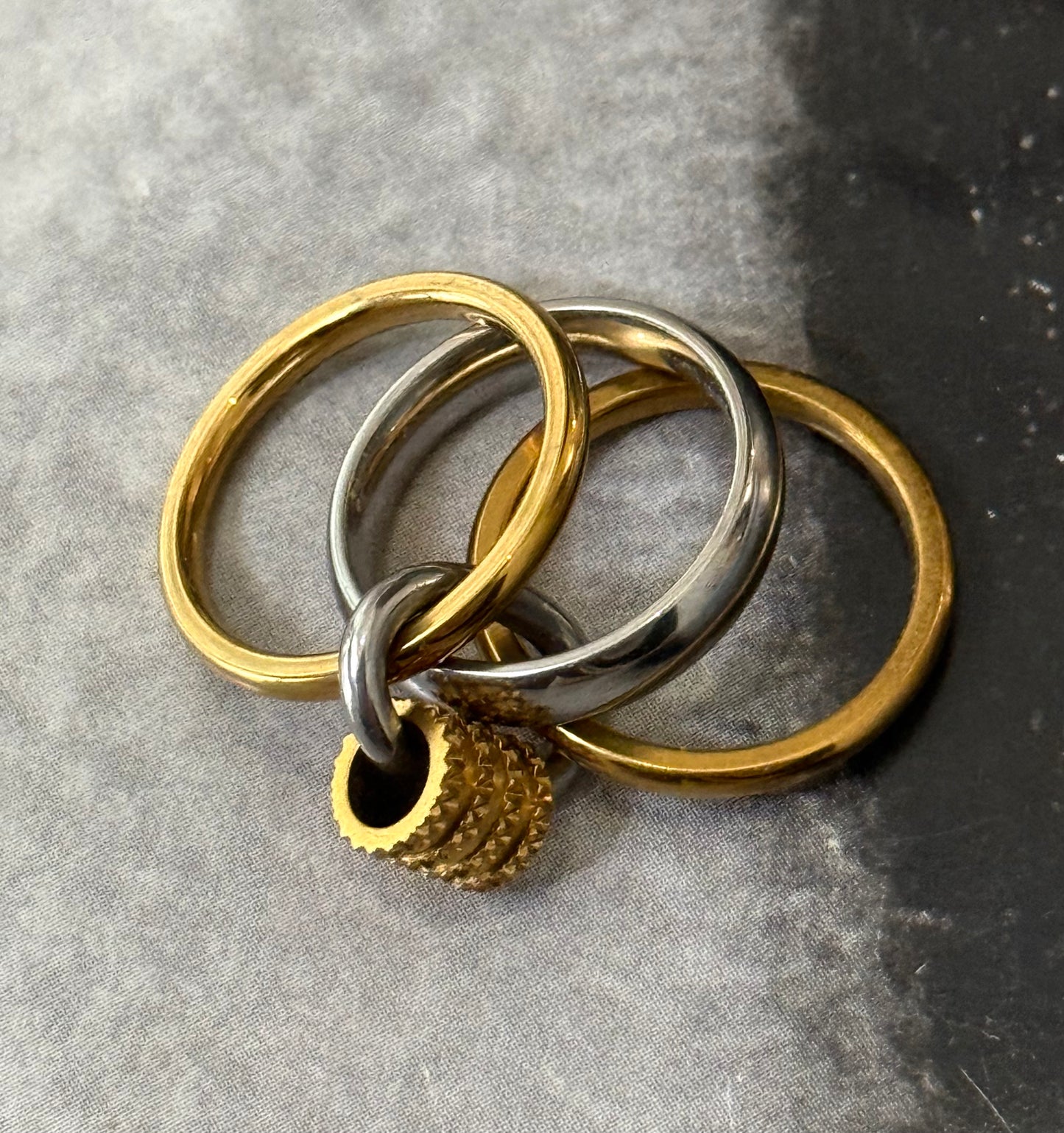 INTERLOCK RING (SIZE 5 & 6)