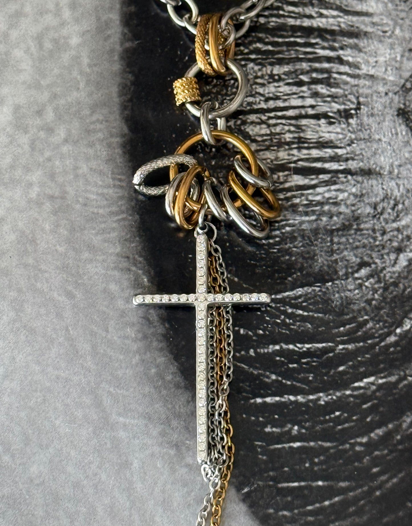 CROSS CODE NECKLACE