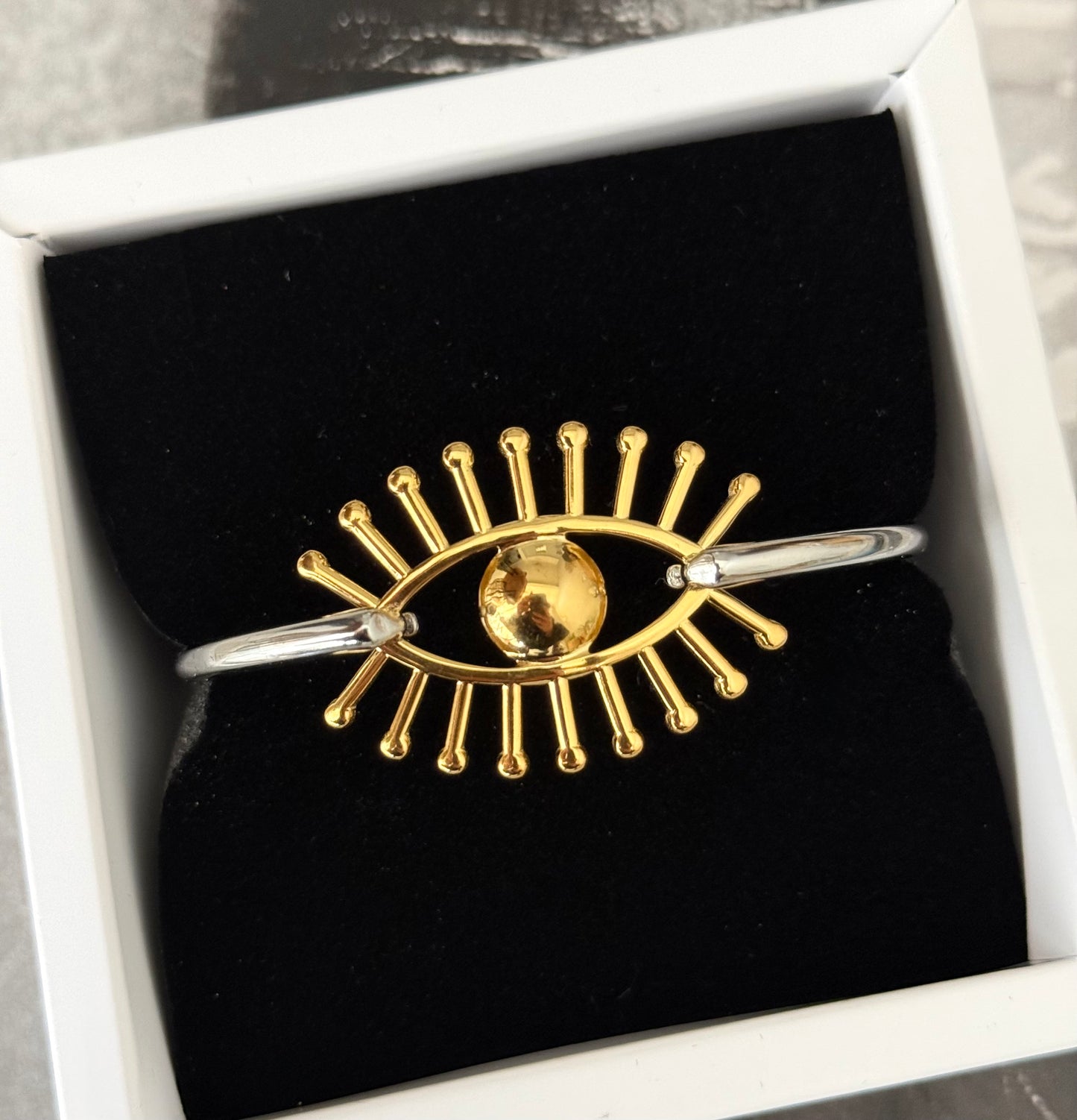 PURE EYE BANGLE