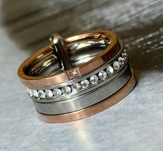 ROSE & STEEL RING (Size 10)