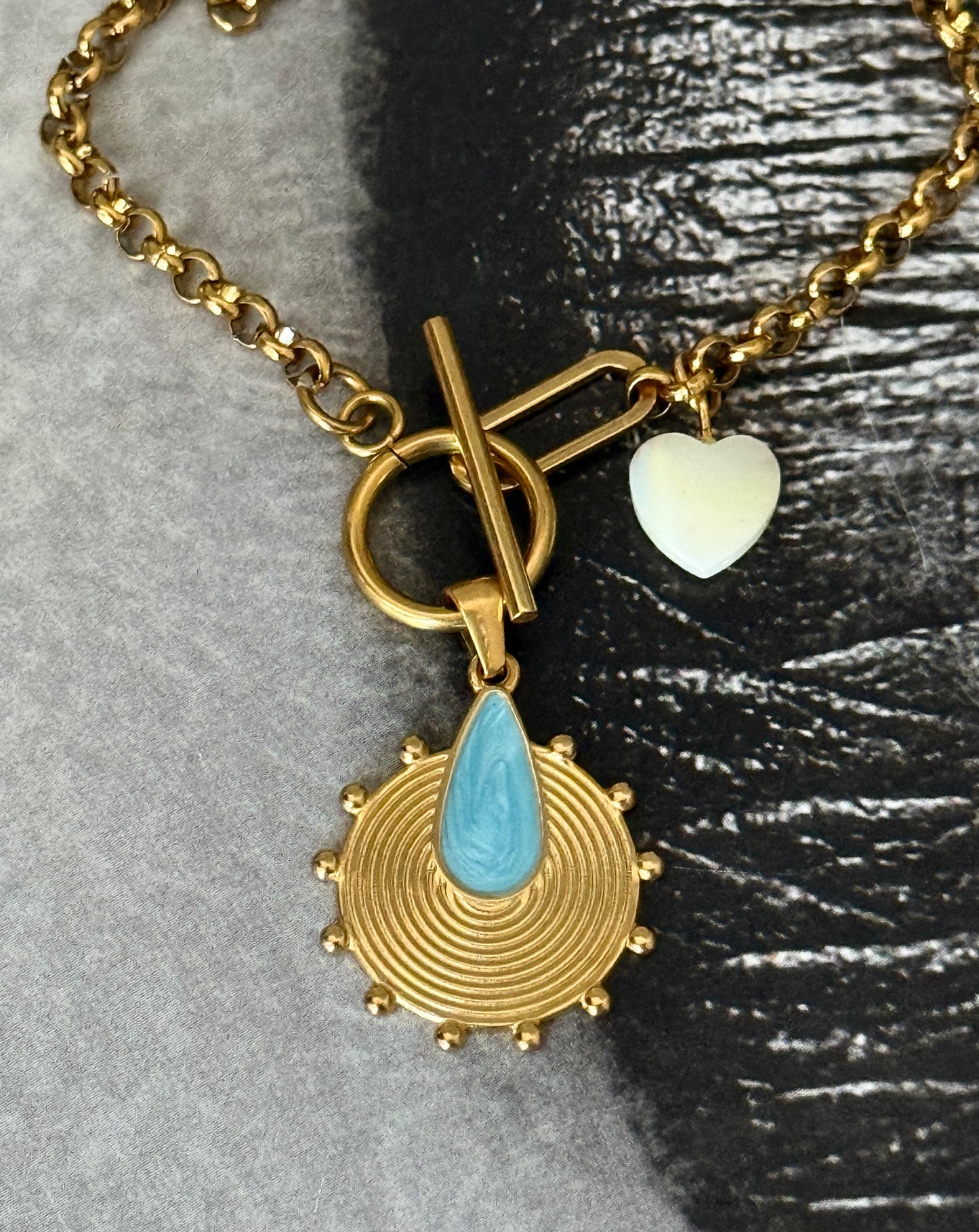 HEART & DROP NECKLACE