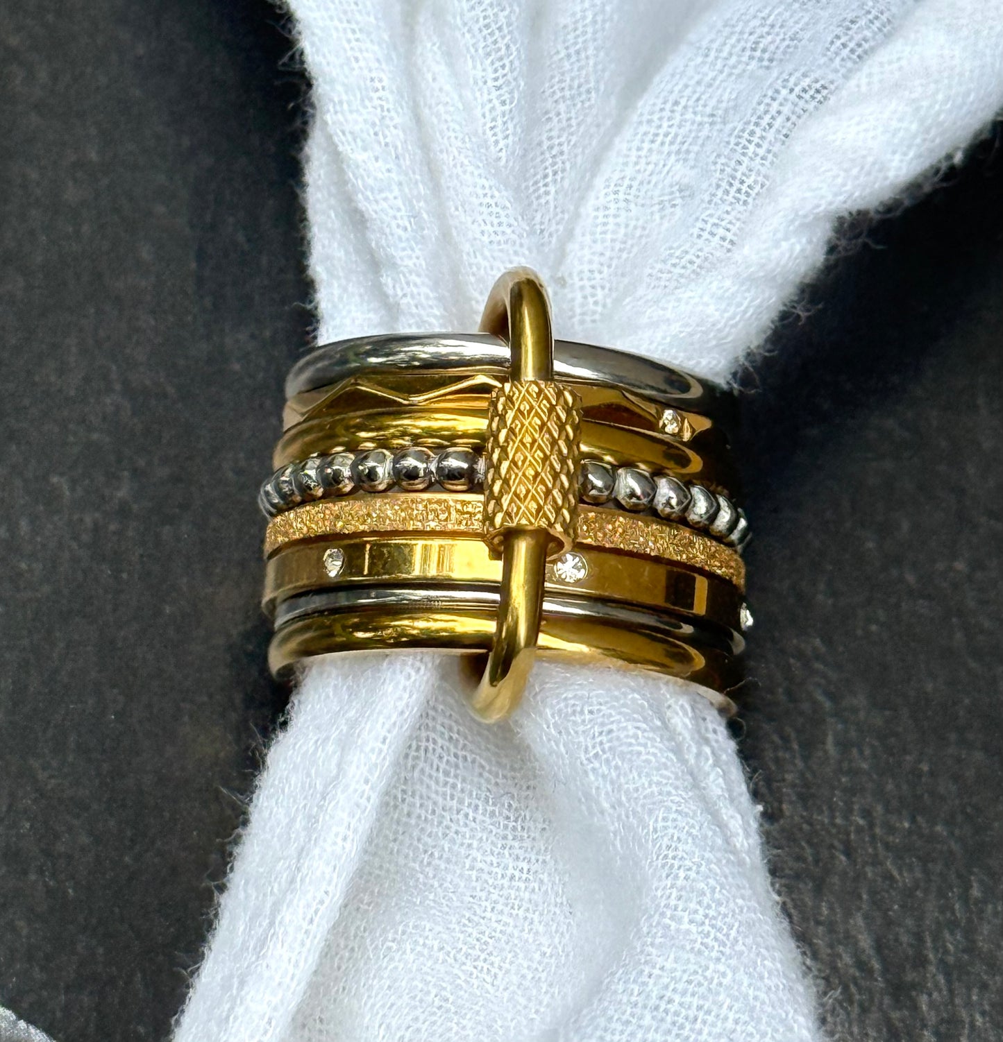GOLD PASSION RING (SIZE 7)