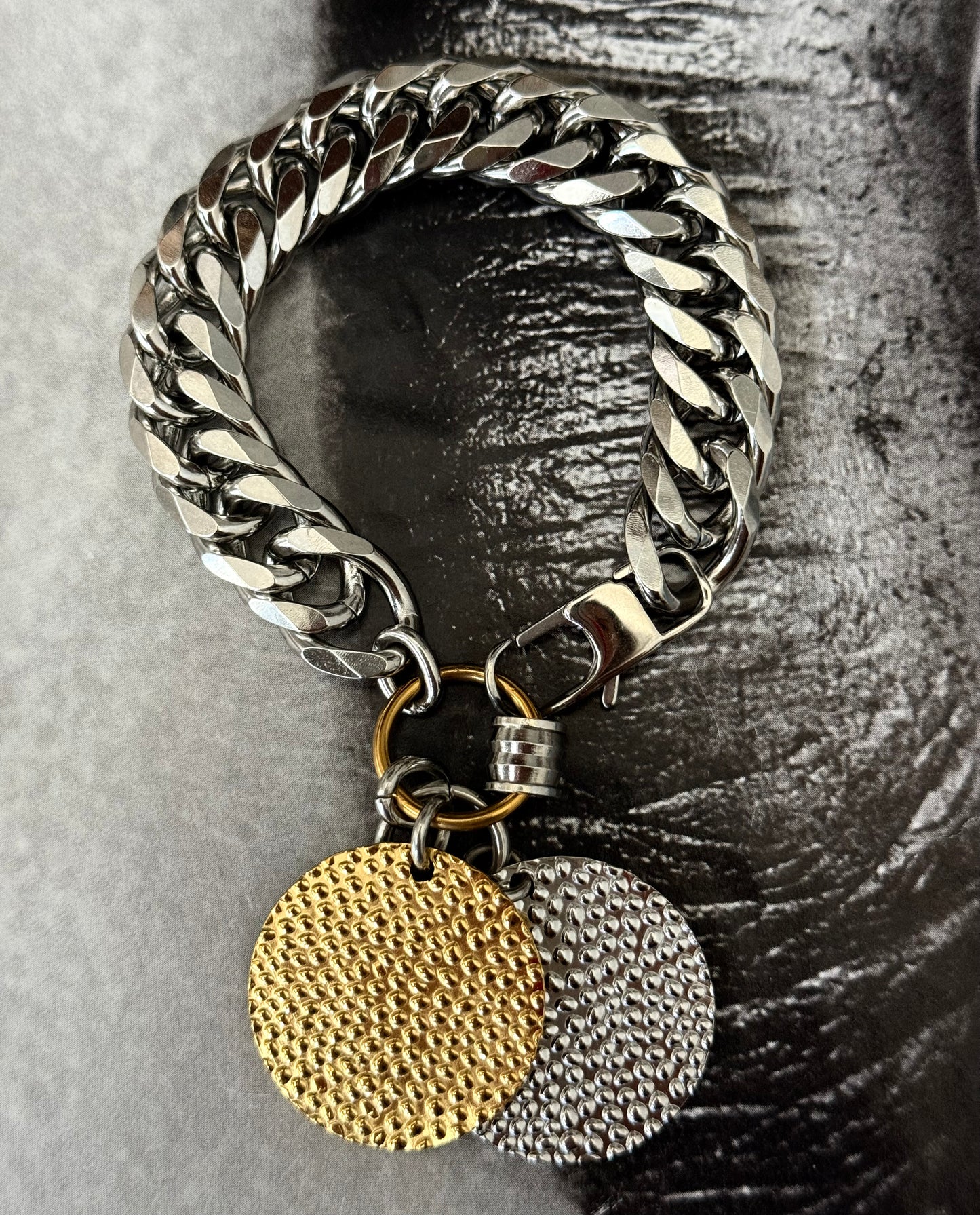 CHUNKY CHARM BRACELET