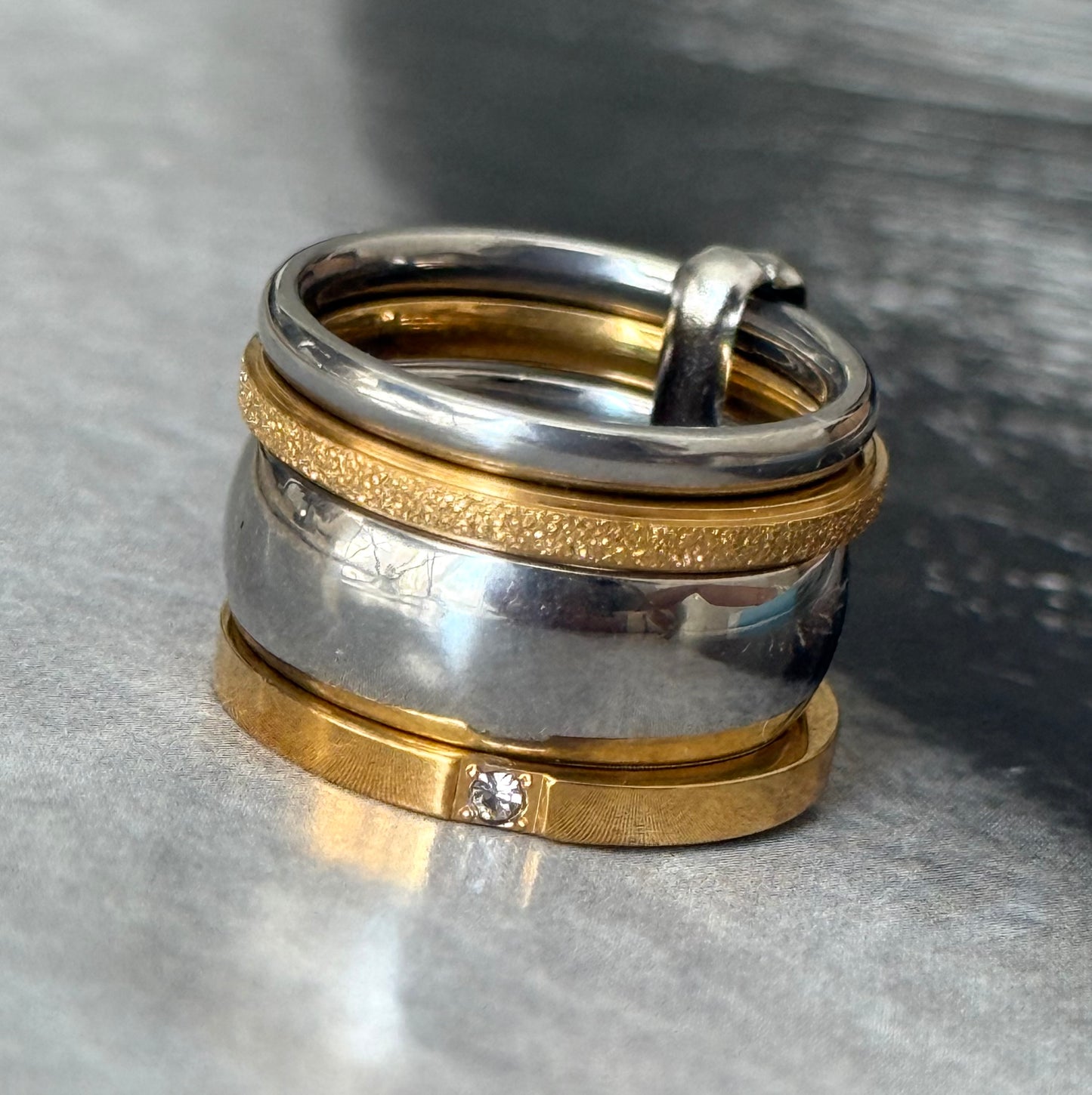 CHEVALIER BICOLOR RING (Size 5)