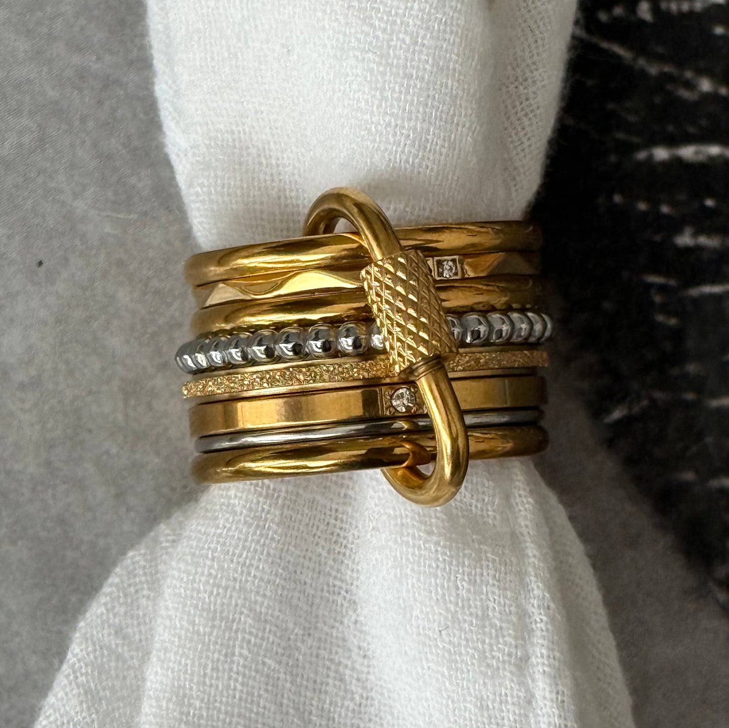 LUXE GOLD RING (SIZE 7)