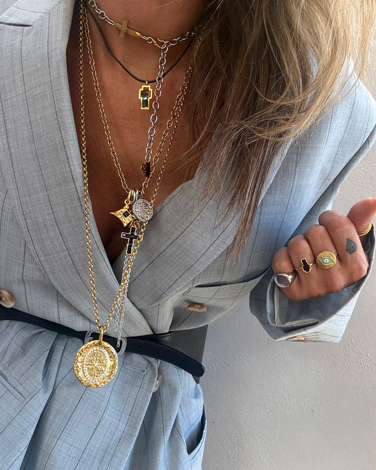 BLACK CROSS TIE NECKLACE
