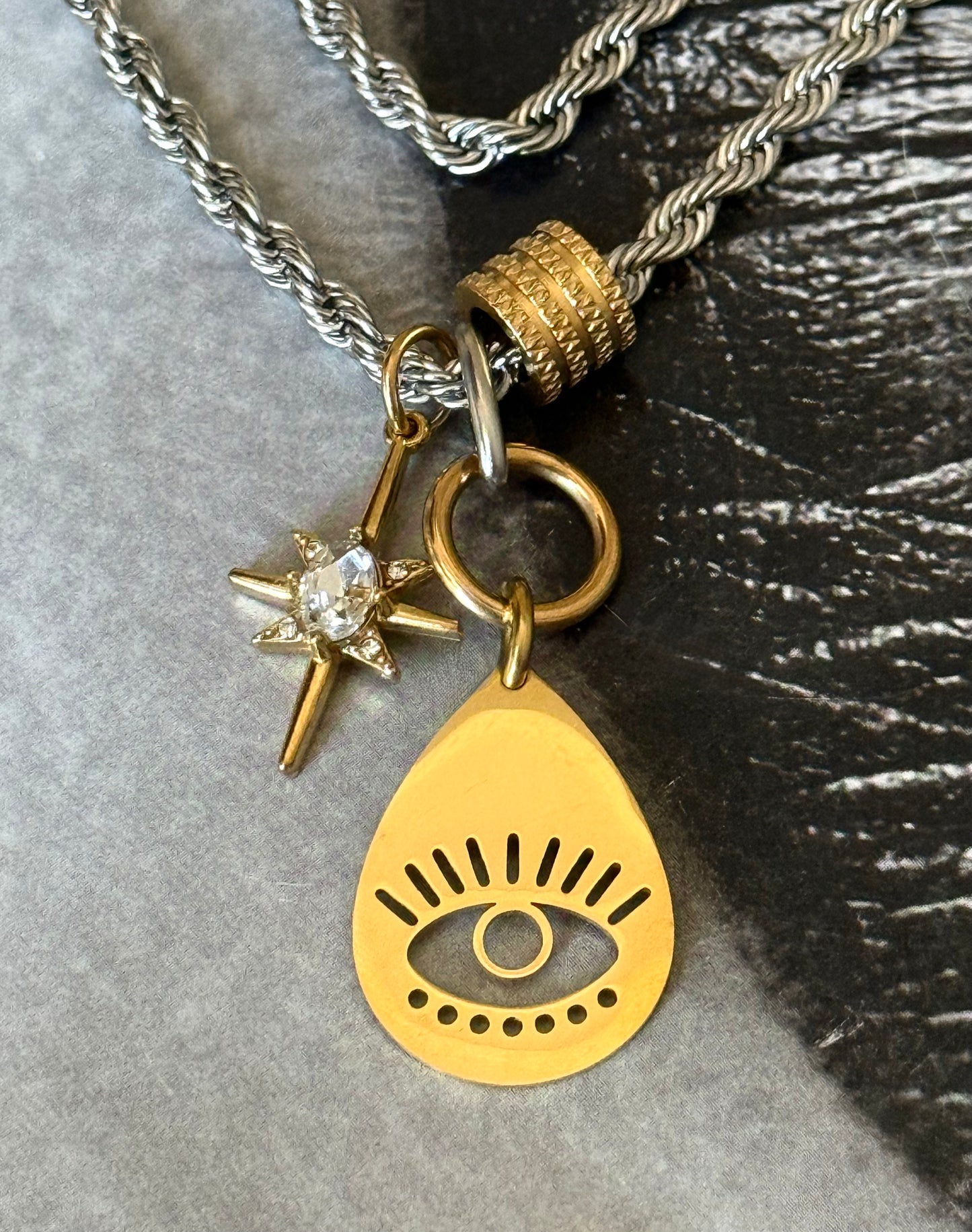 LUMI EYE NECKLACE