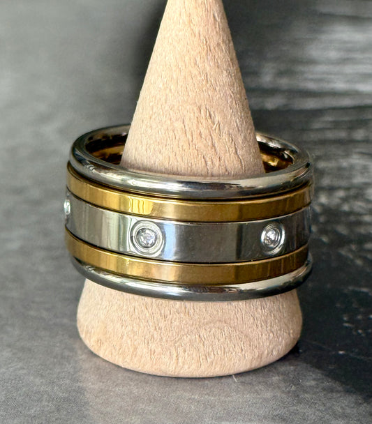 ELYRA RING (SIZE 11)