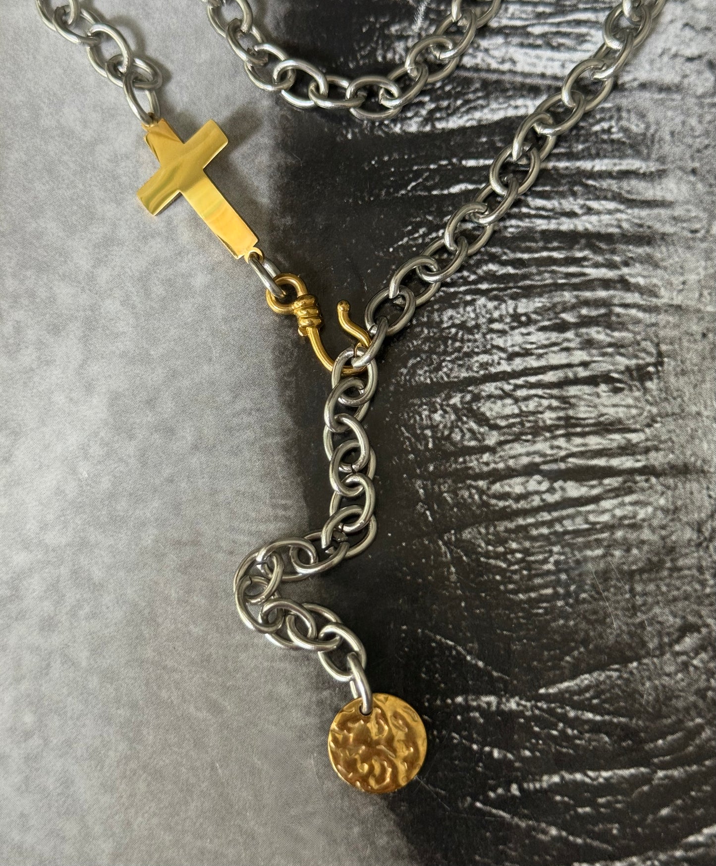 HOOK TIE CHAIN NECKLACE