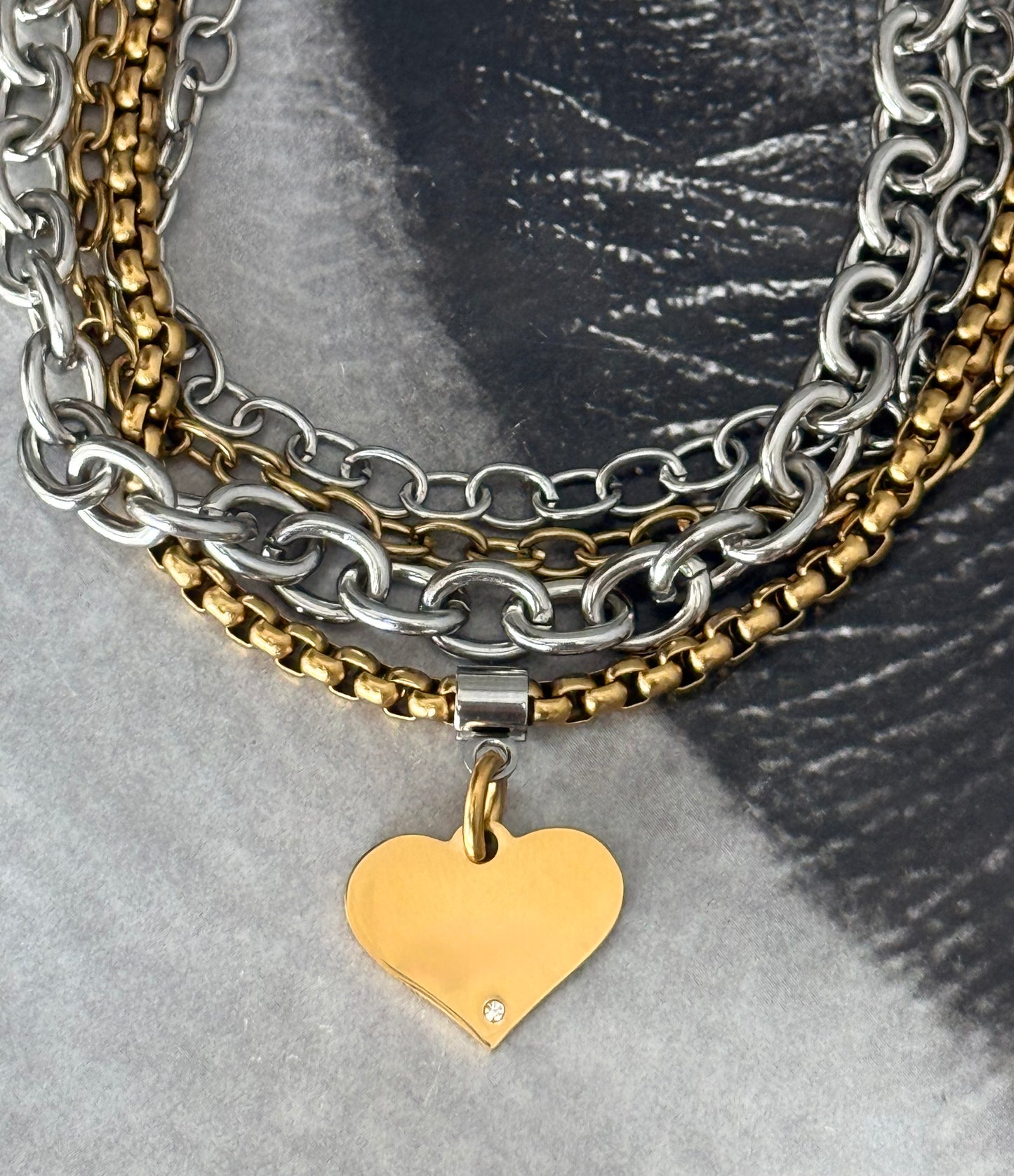 HEARTBEAT CHOKER - BRACELET